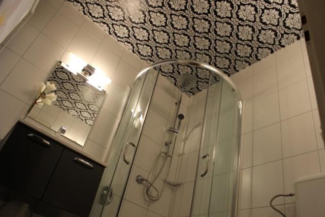 Einzelzimmer mit Gemeinschaftsbad