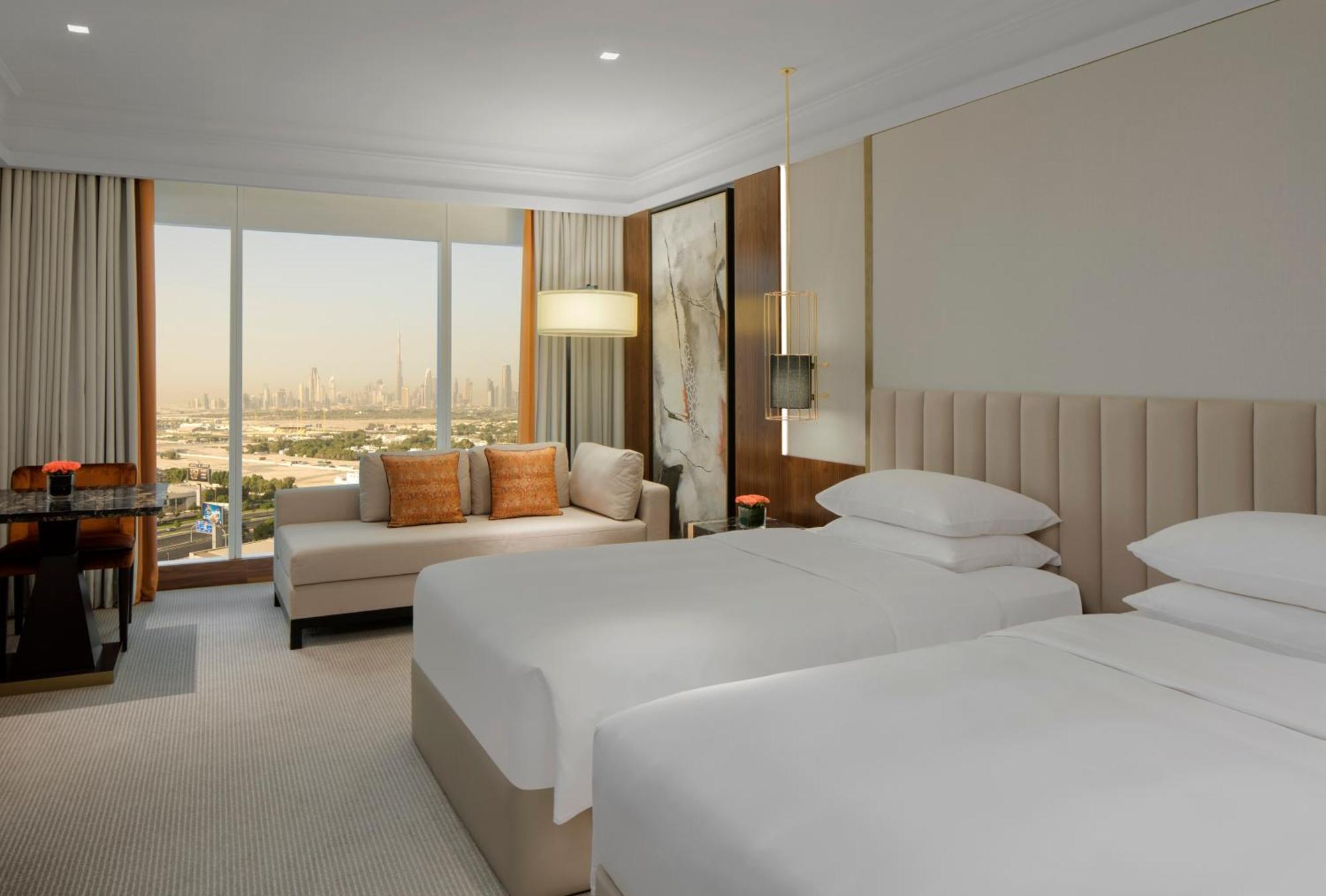 Quarto com 2 Camas de Solteiro e Vista Panorâmica