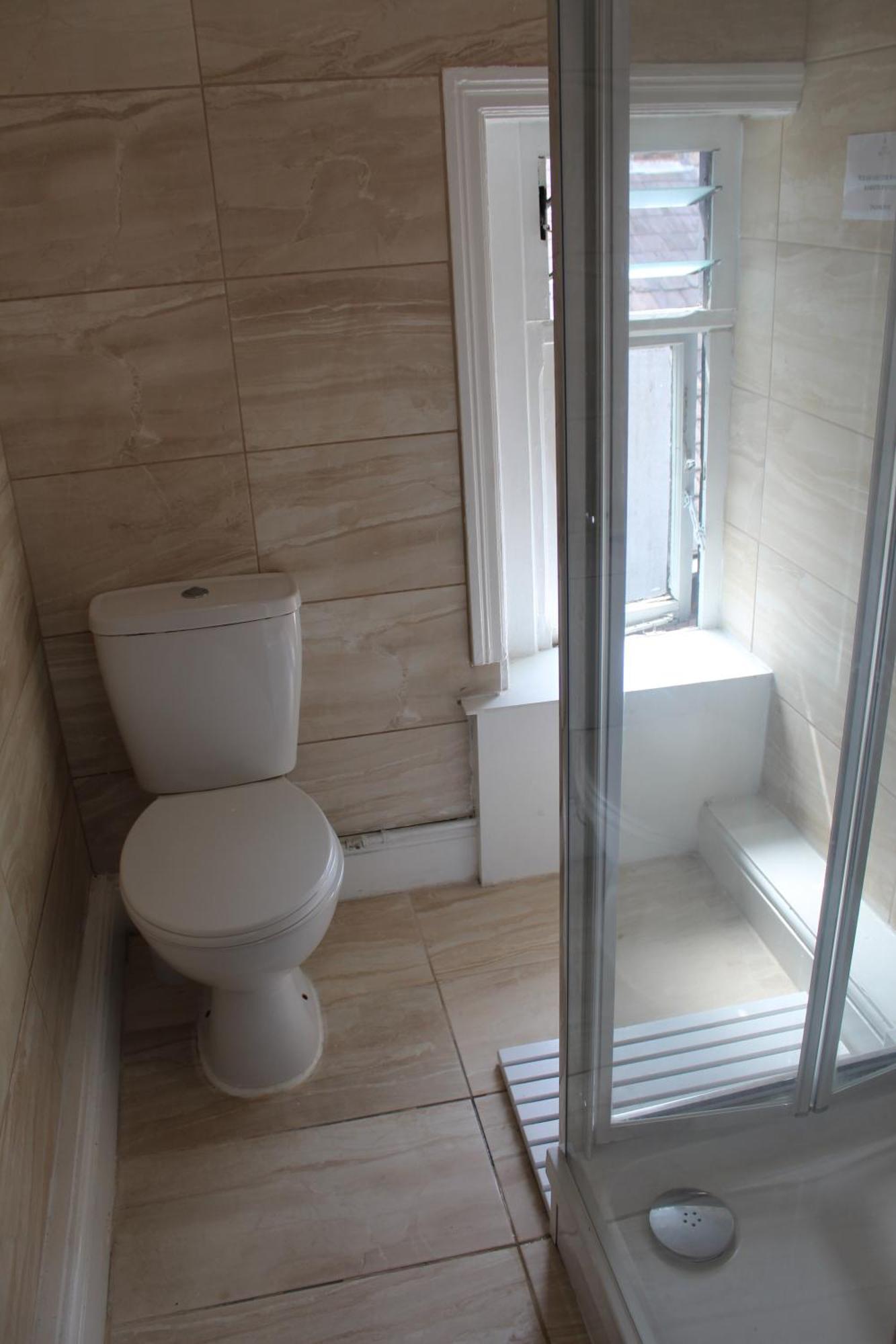 Twin Room with Shared Bathroom,1498568845:JPEG