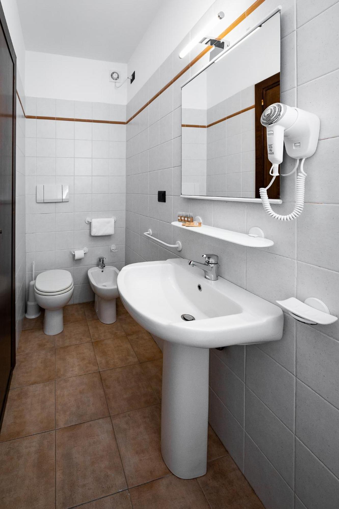 Habitación Individual Económica