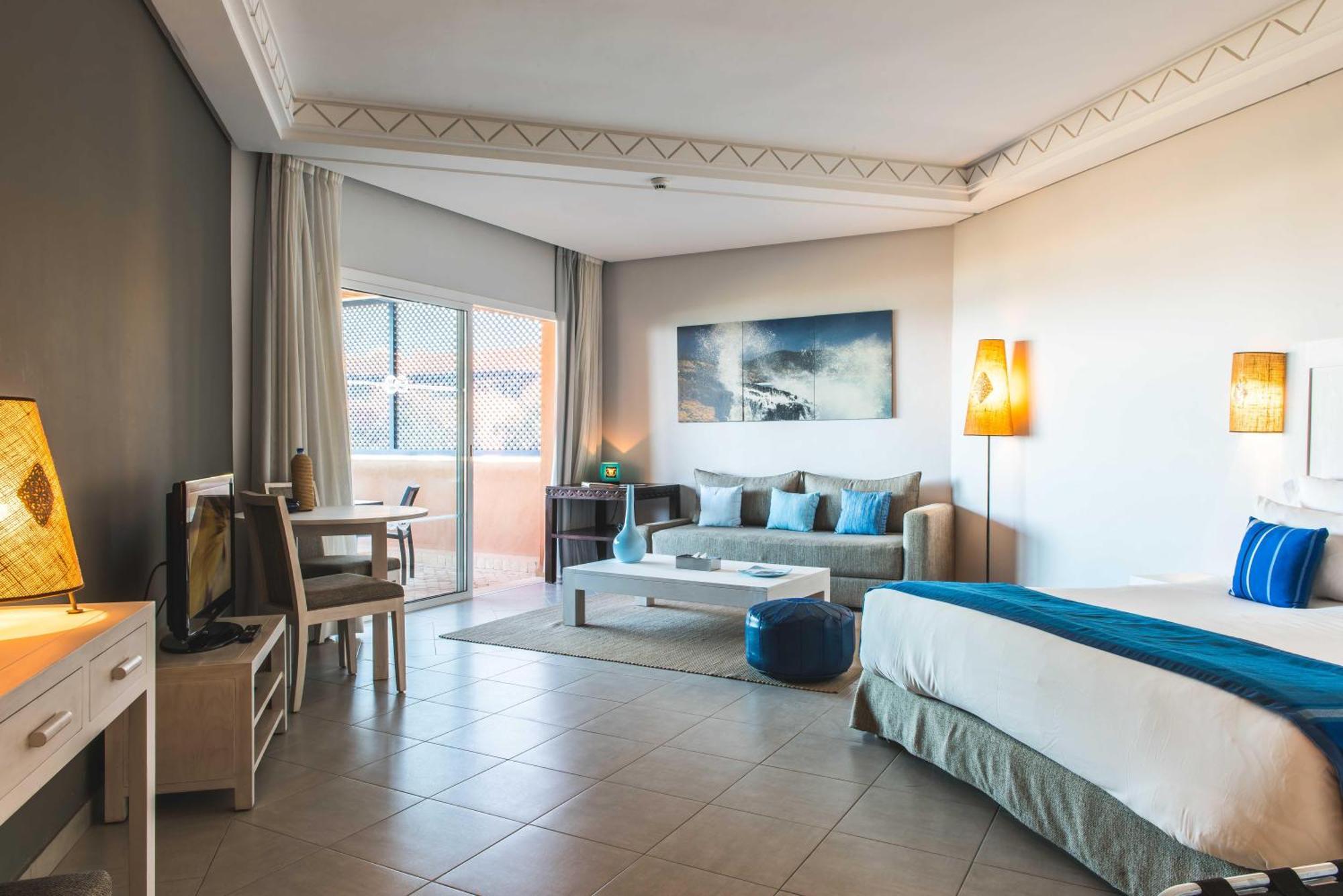 Junior Suite,1554145426:JPEG