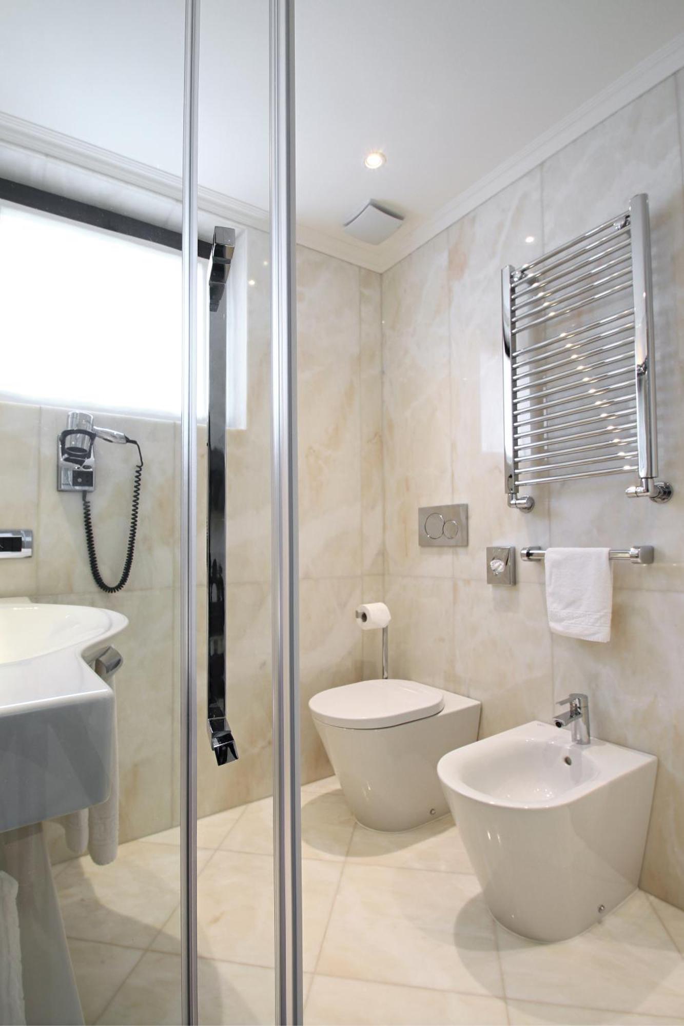 Deluxe Single Room