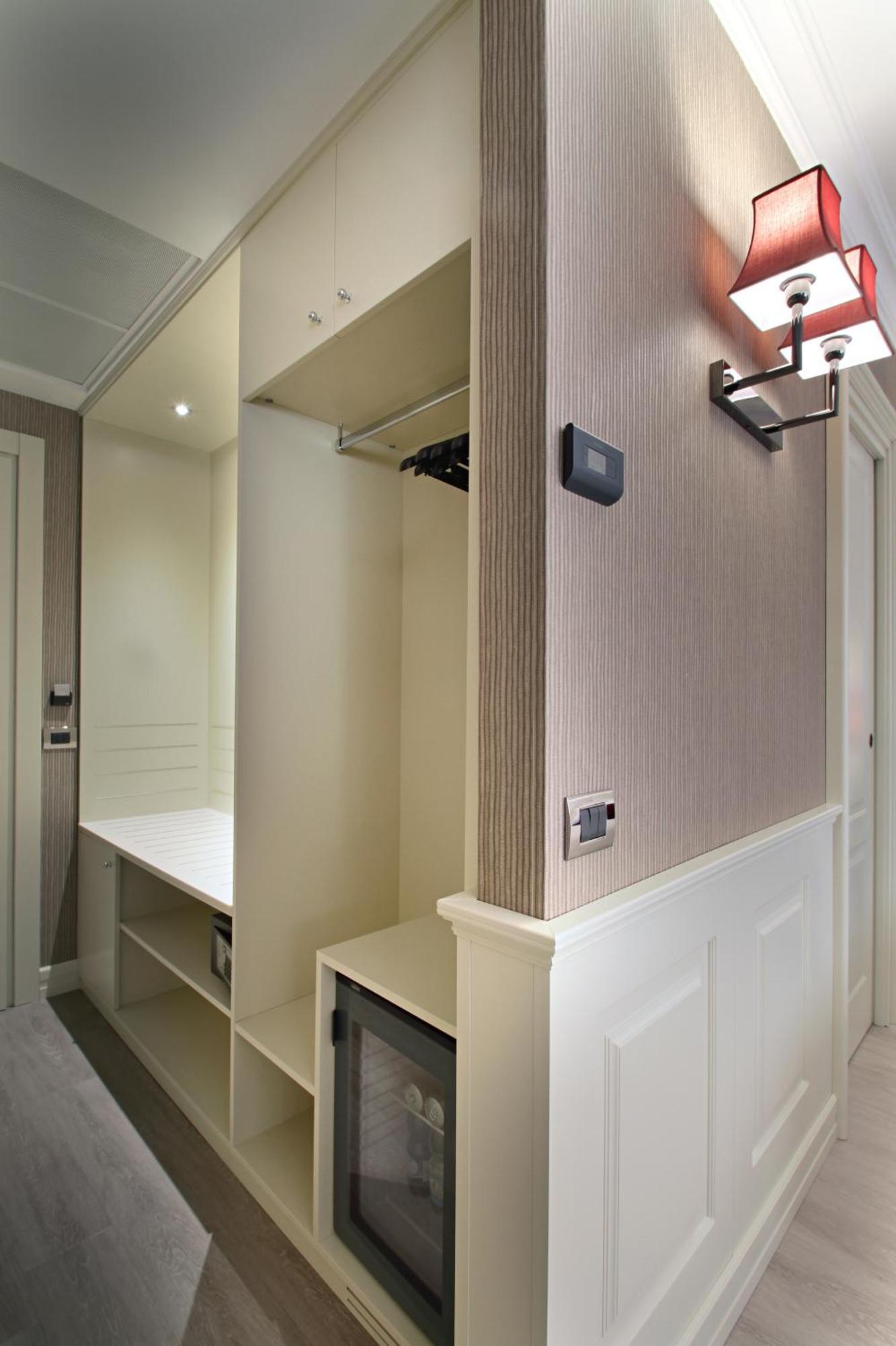 Deluxe Single Room
