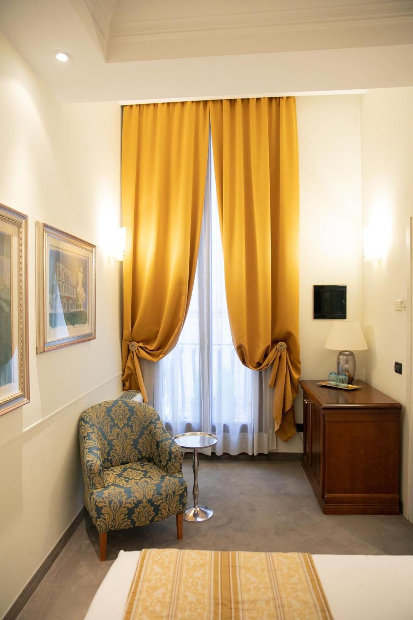 Classic Double Room