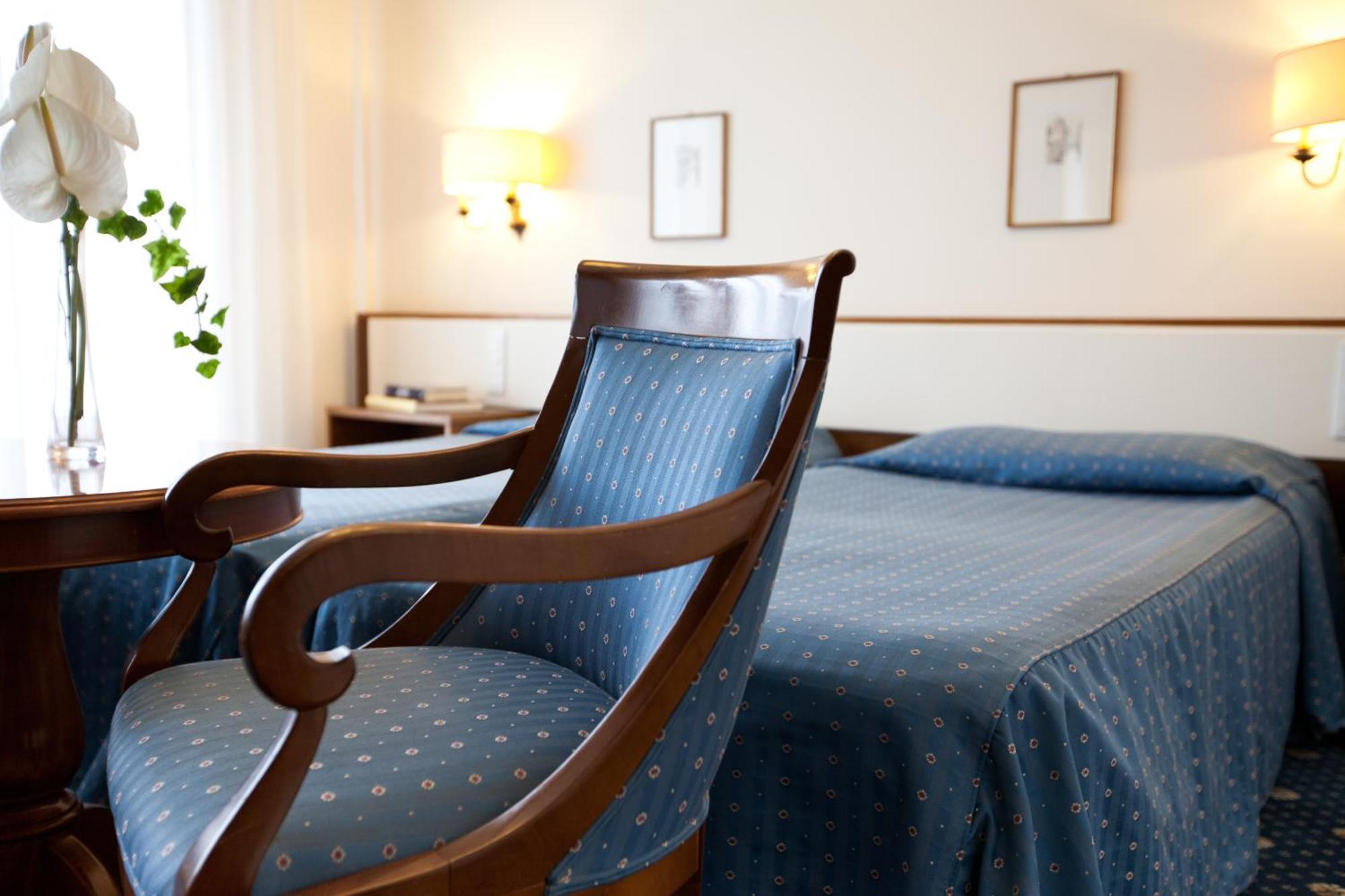 Standard Double Room,413766867:JPEG