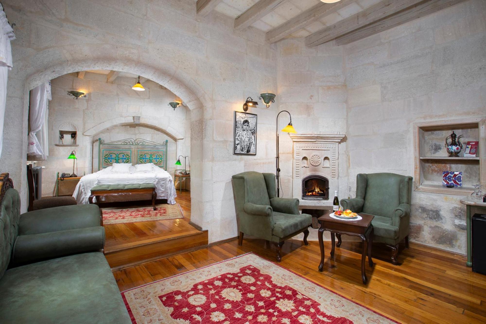 Stone King Suite,1592056724:JPEG
