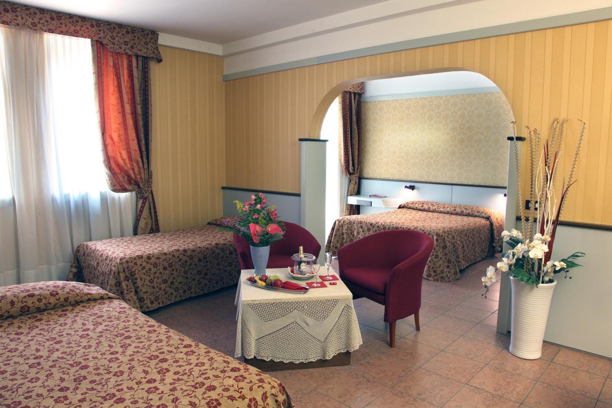 Classic Quadruple Room