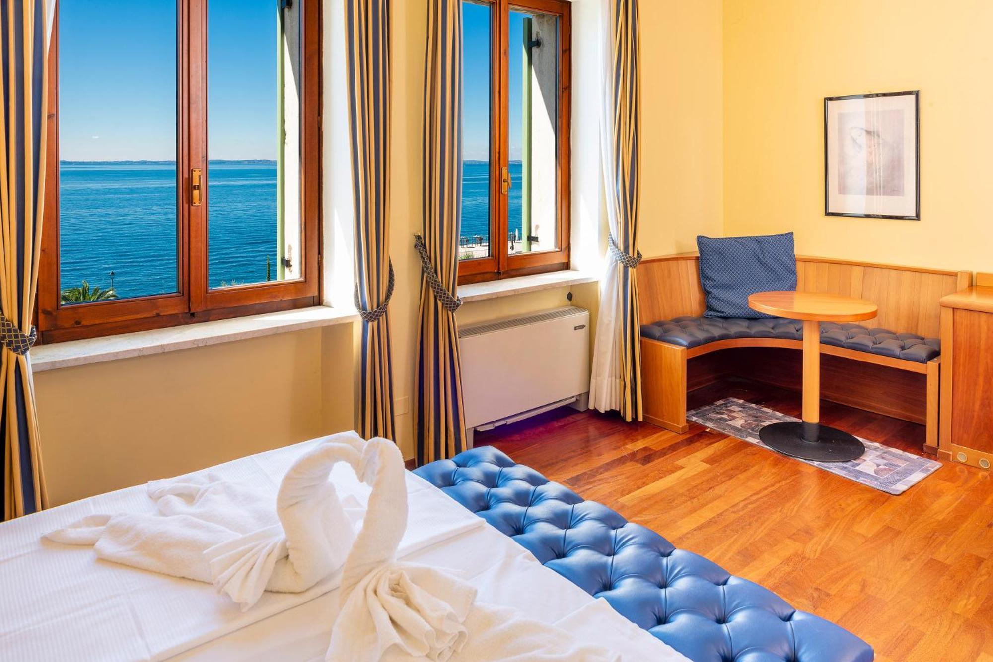 Superior Double Room Lake View