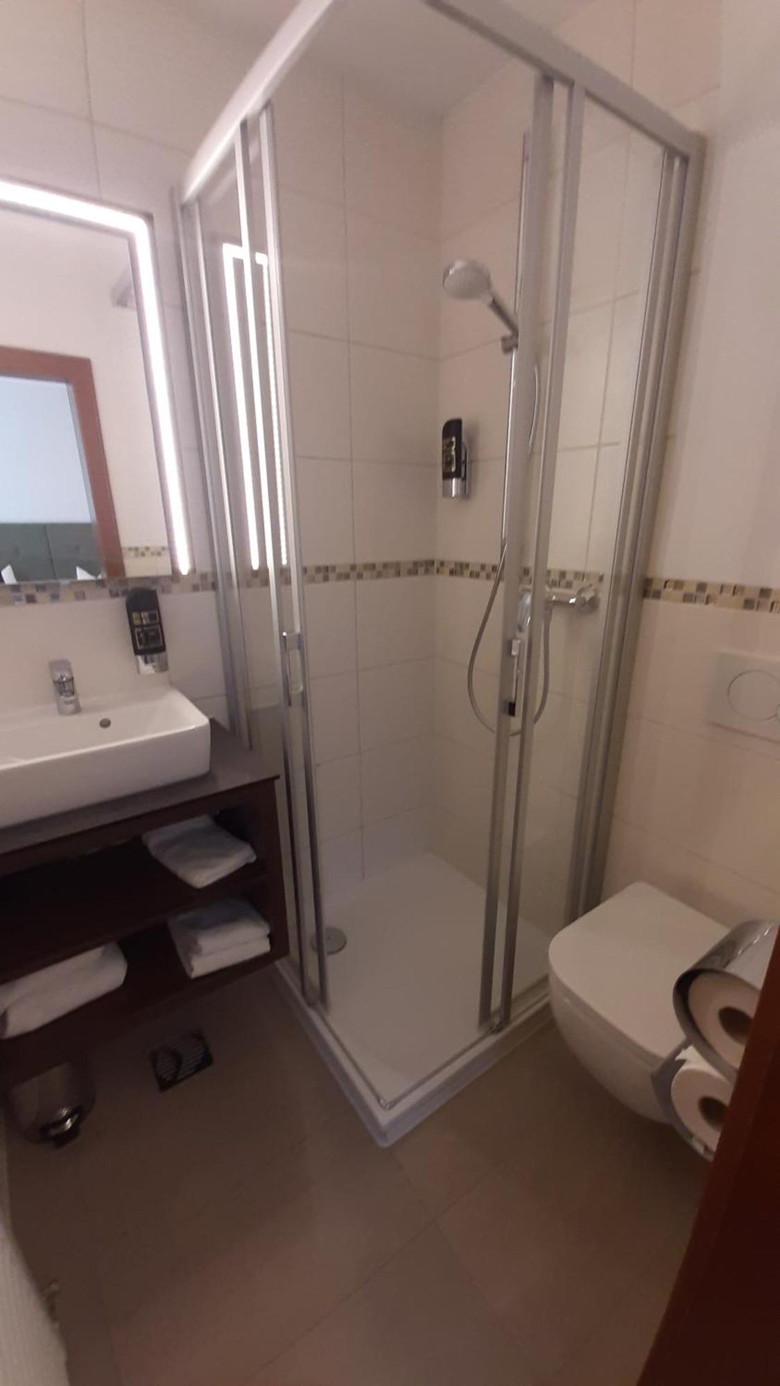 Deluxe Doppel-/Zweibettzimmer