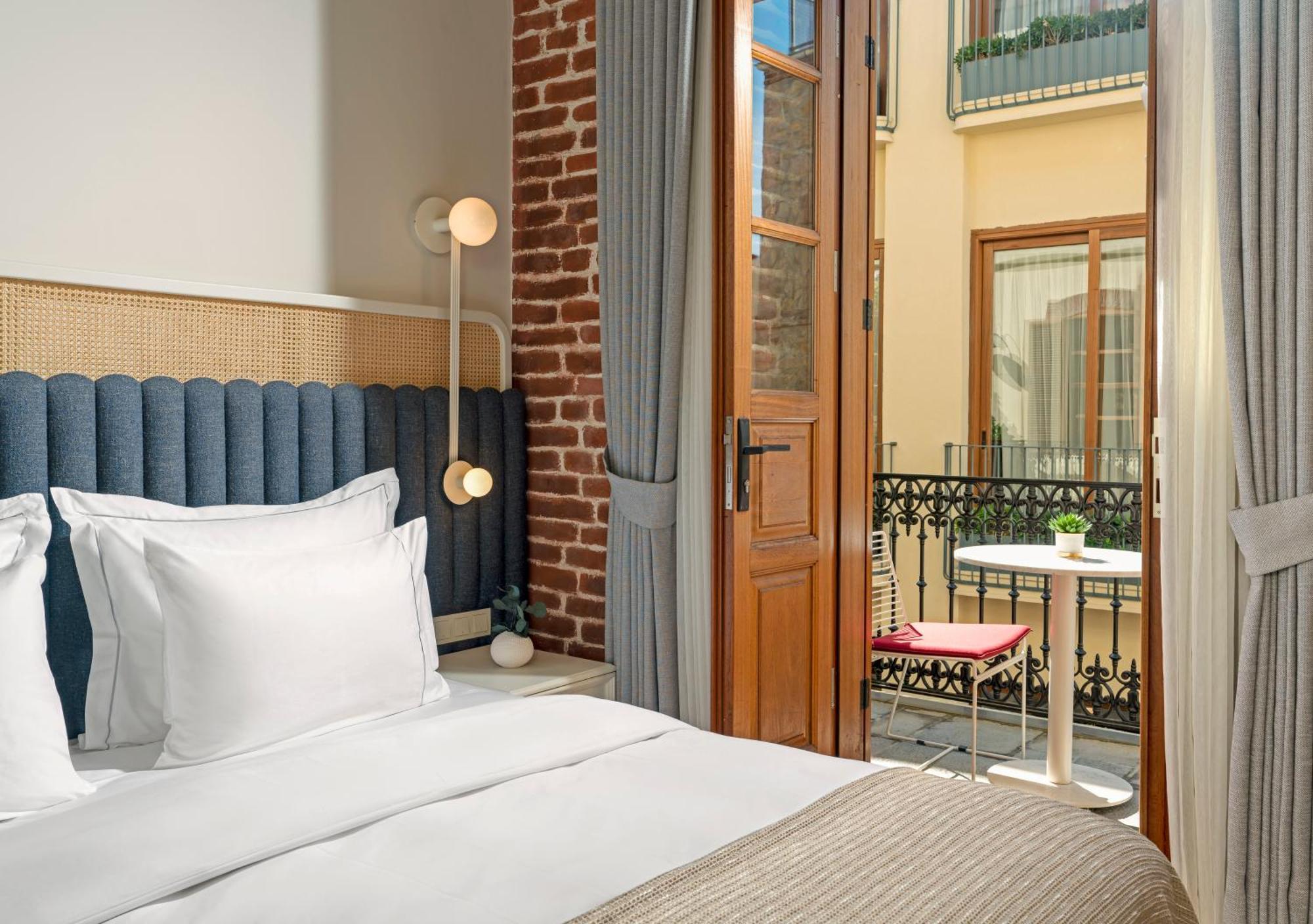 Suite with Balcony,1606638510:JPEG