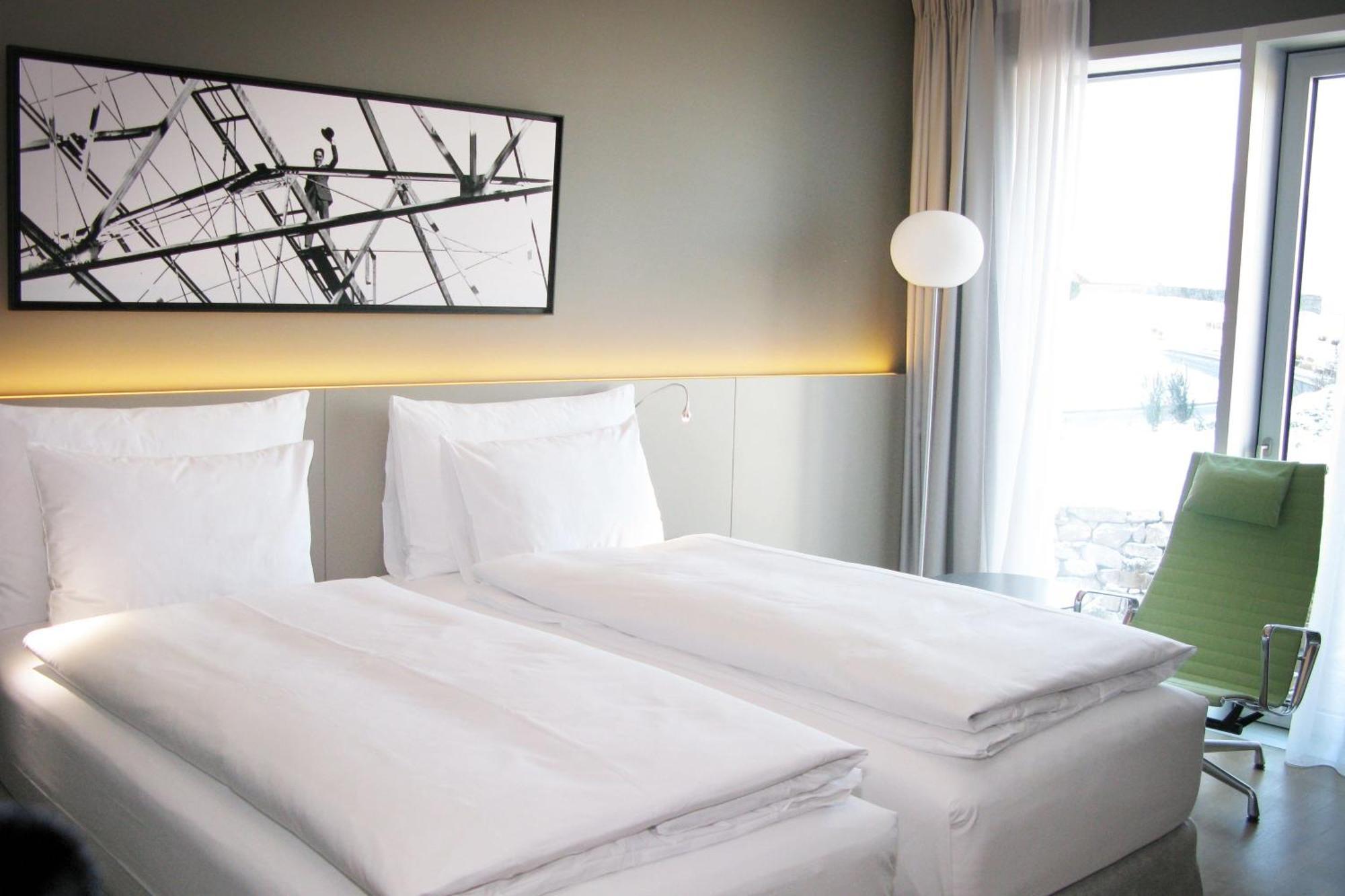 Standard Twin Room with City View,1646928651:JPEG
