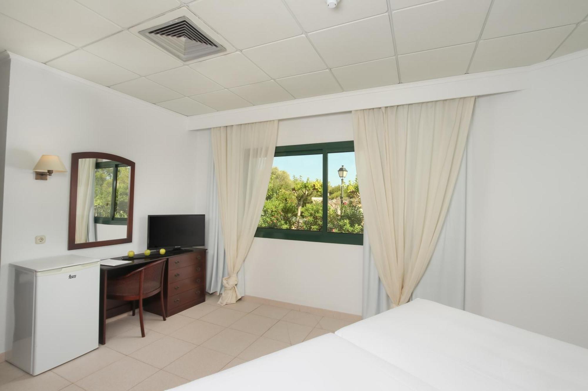 Economy Twin Room