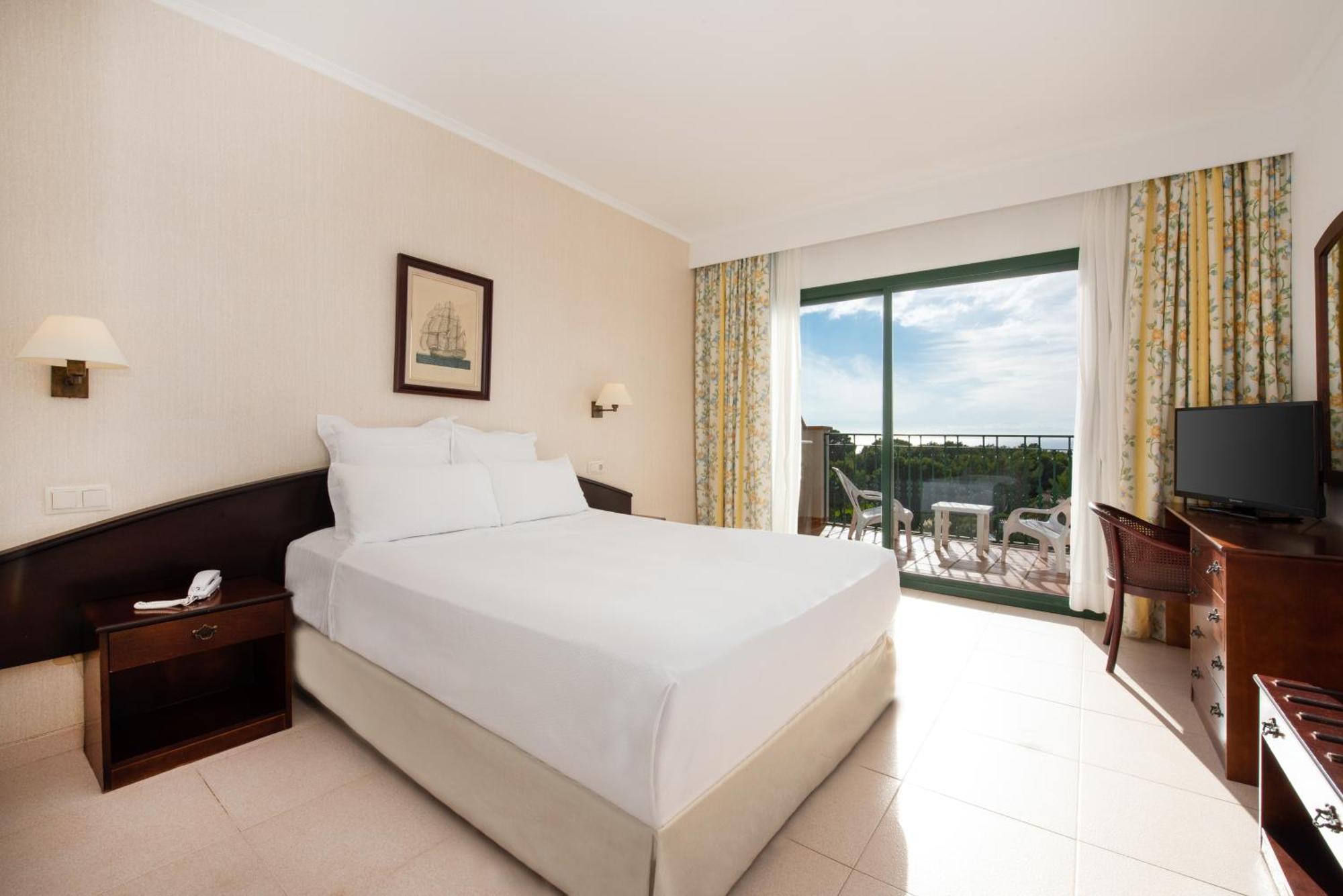Twin Room Balcony Sea View