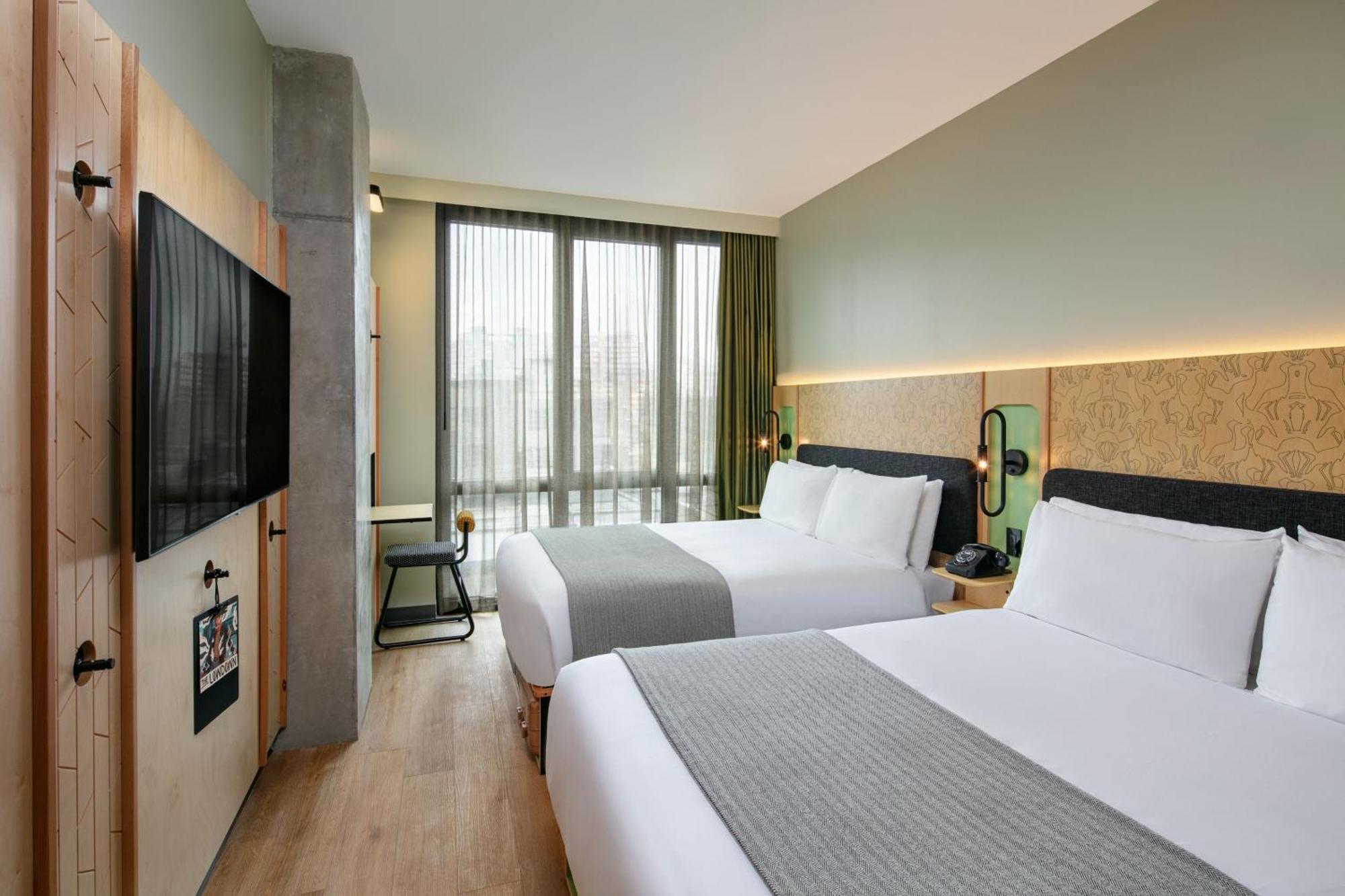 Queen Room with Two Queen Beds and City View,1377326594:JPEG
