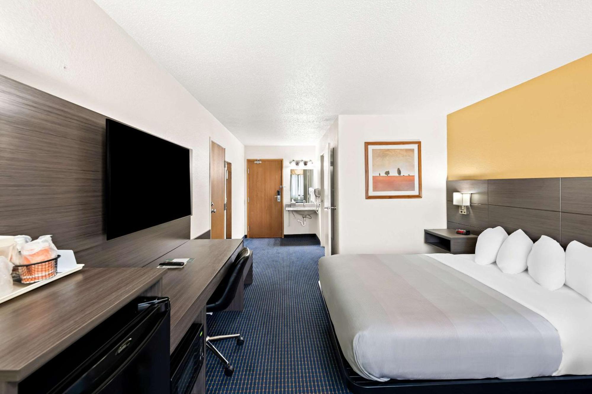 Queen Room - Accessible/Nonsmoking,1614794853:JPEG