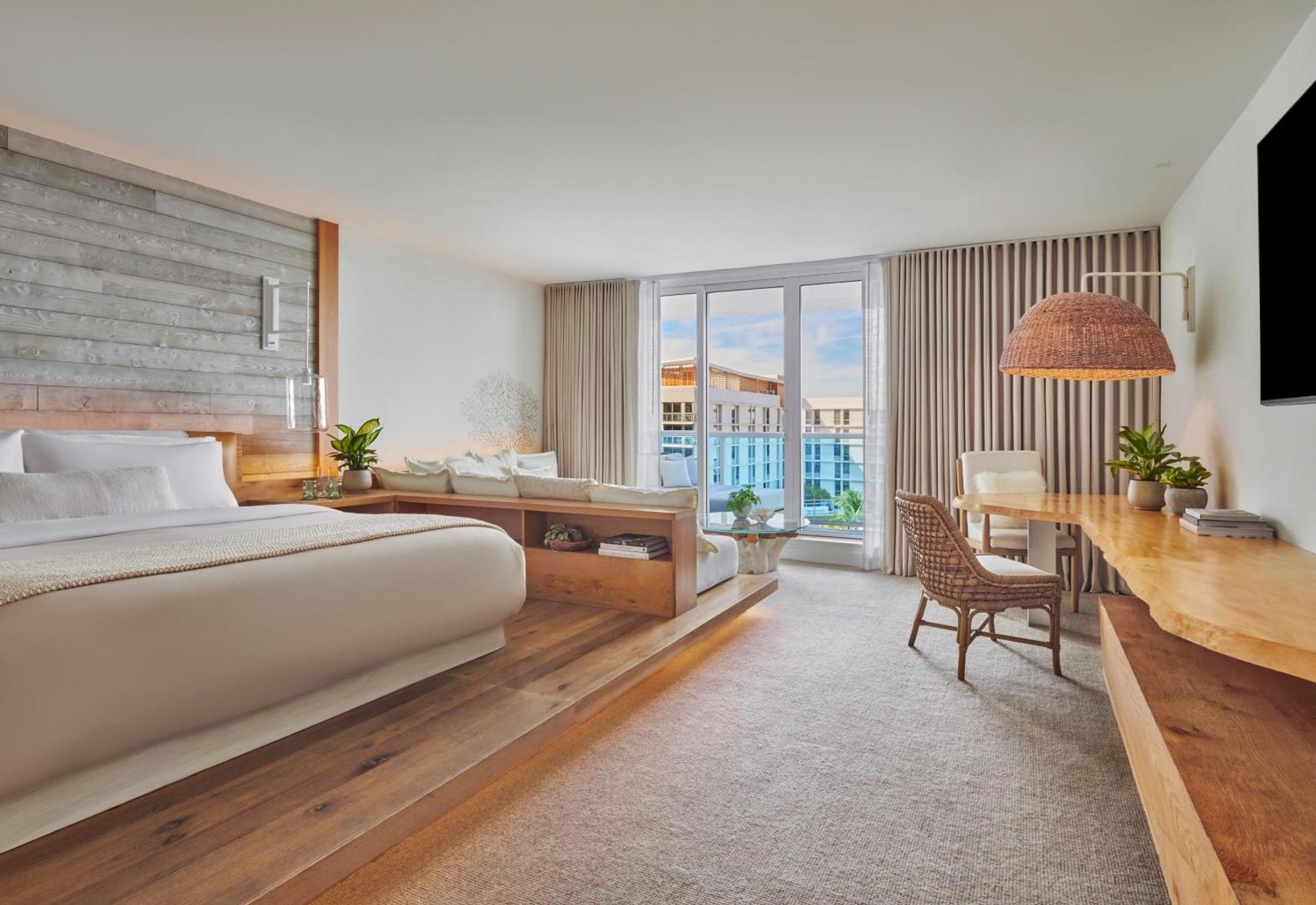 Junior Suite Balcony