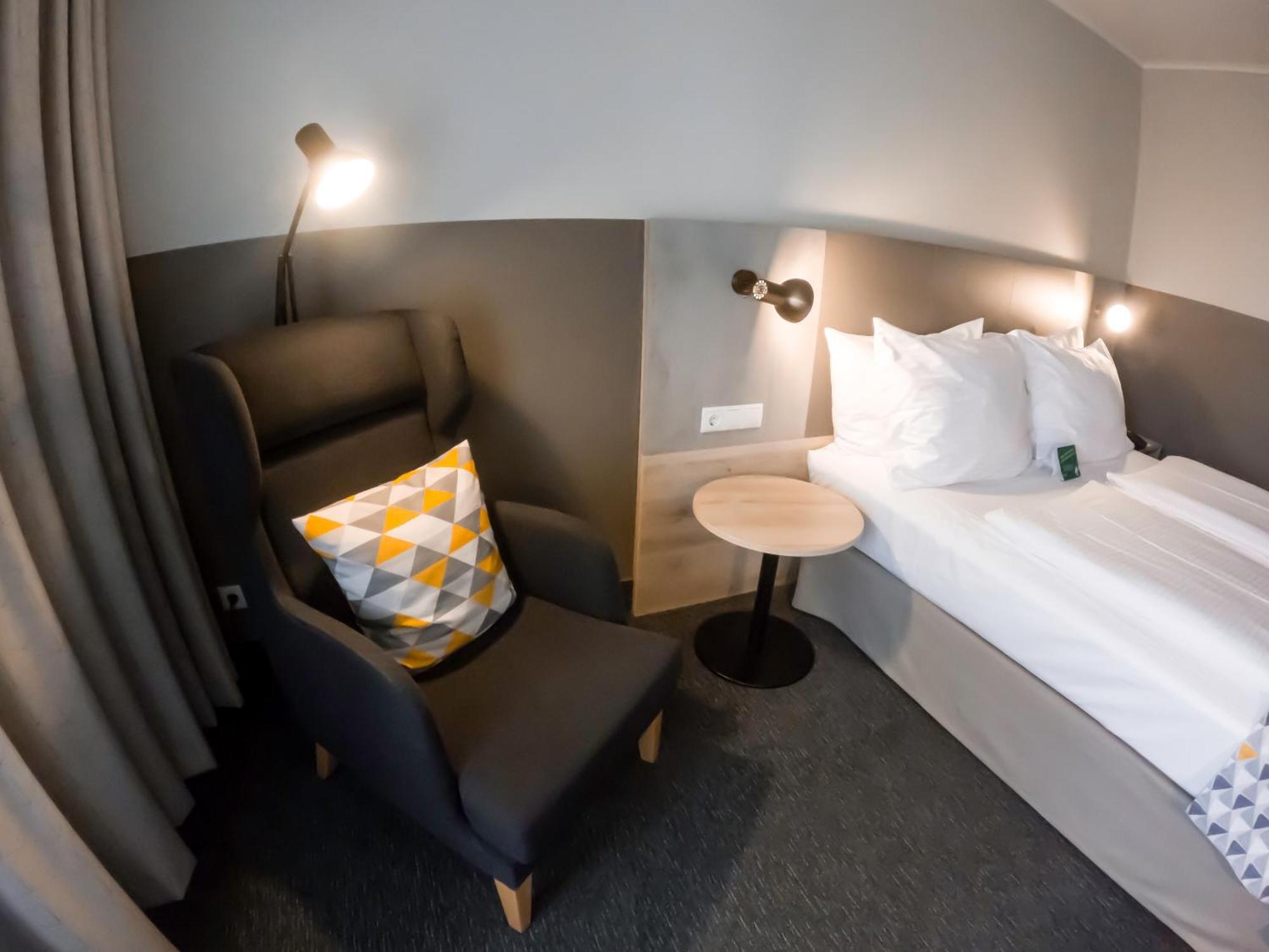 Quarto Premium com Cama Queen-size e Varanda