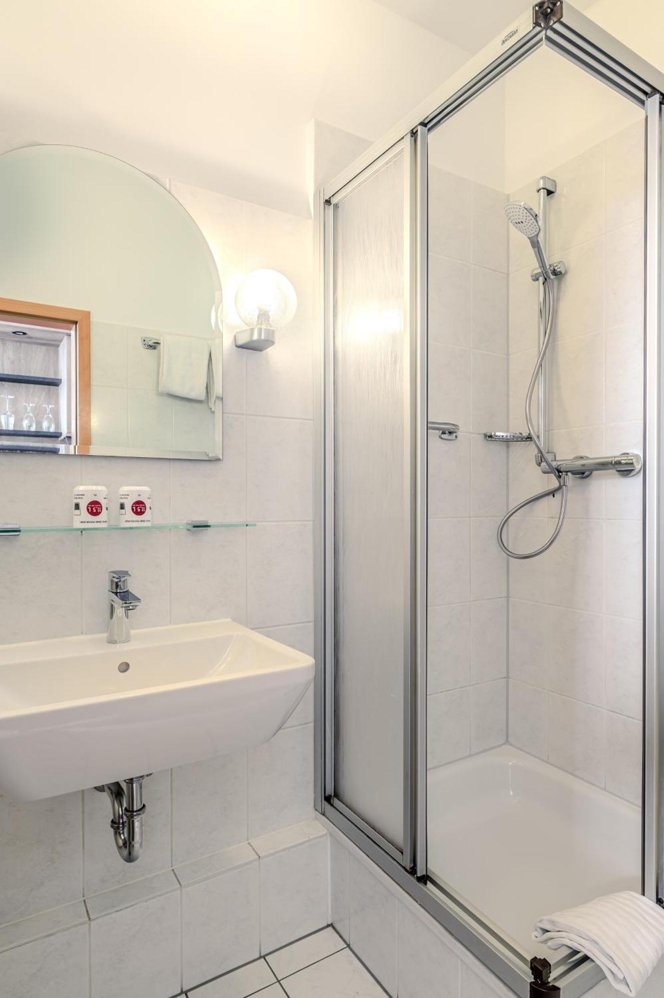 Standard Single Apartment