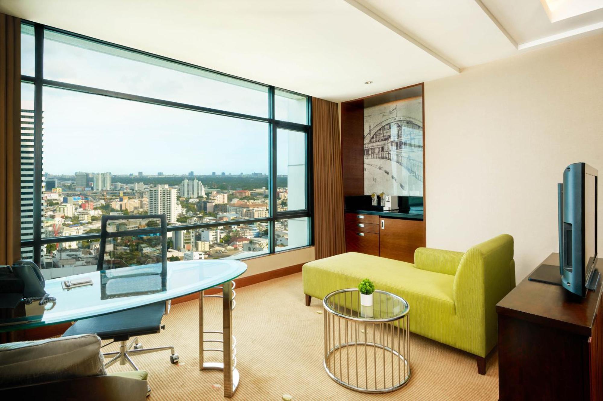 Deluxe Suite