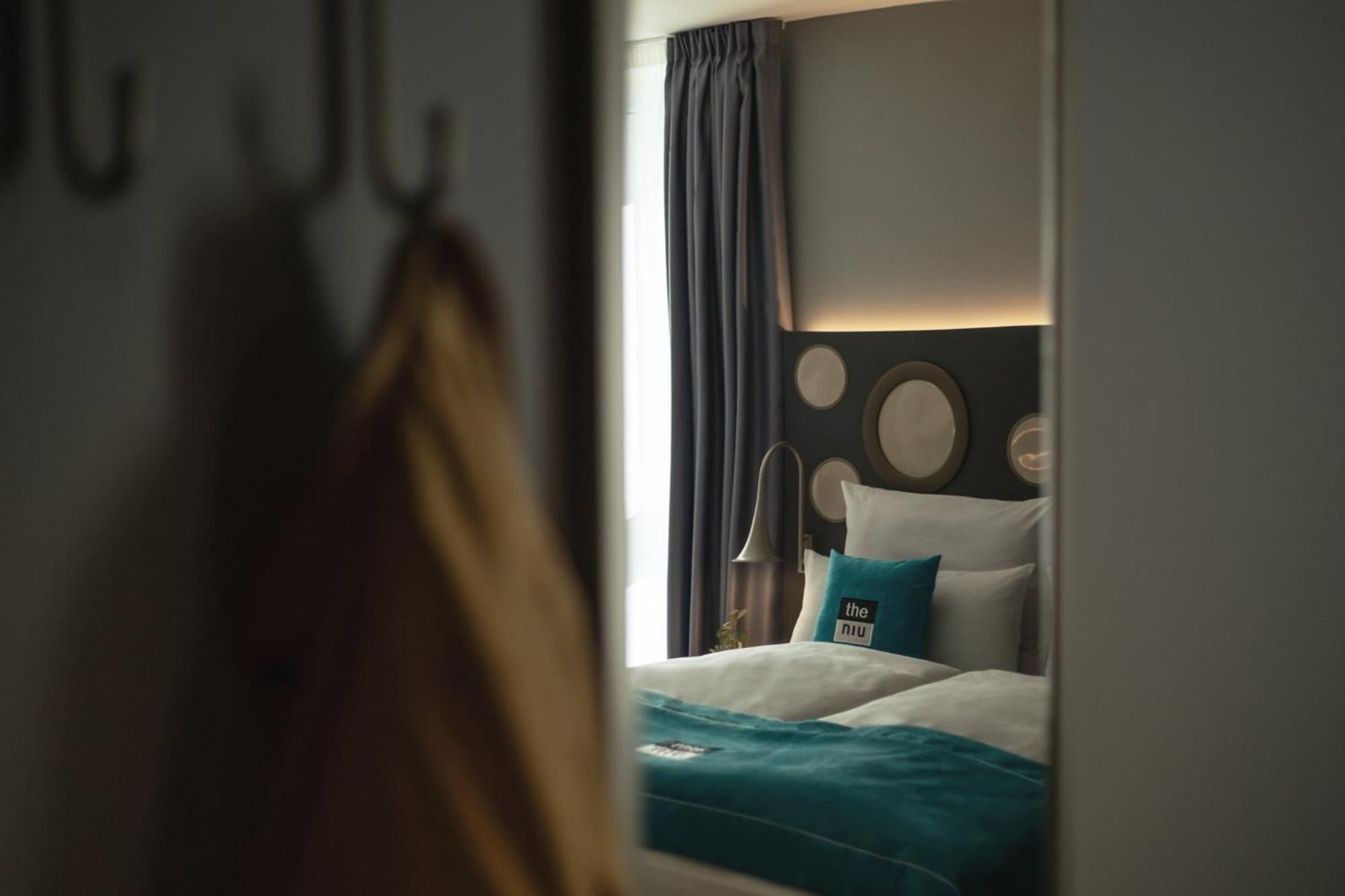 Premium Queen Room
