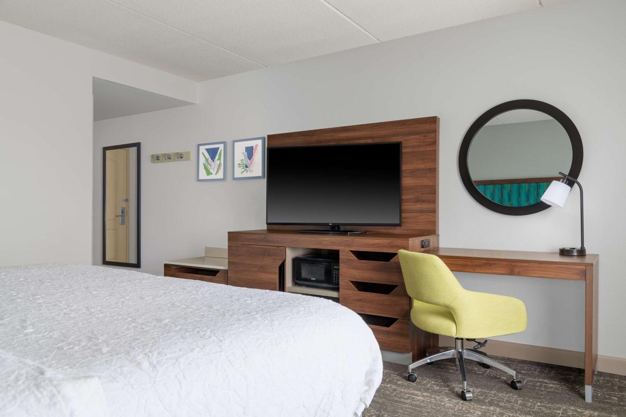 King Room - Mobility Access/Non-Smoking