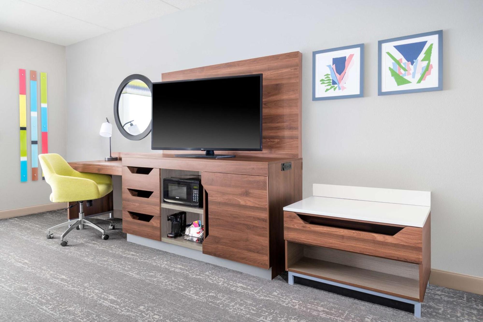 Queen Room with Two Queen Beds - Mobility and Hearing Access/Non-Smoking