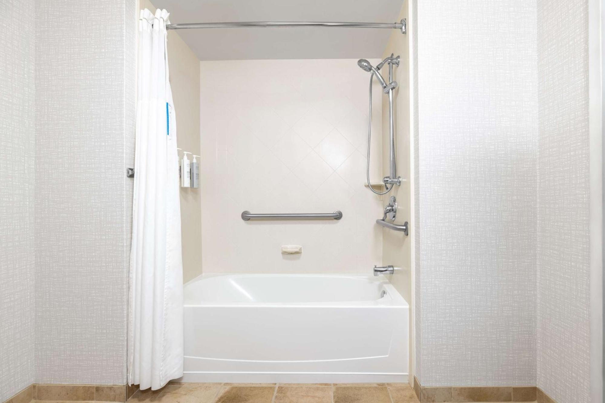 King Room Mobility Access or Non-Smoking