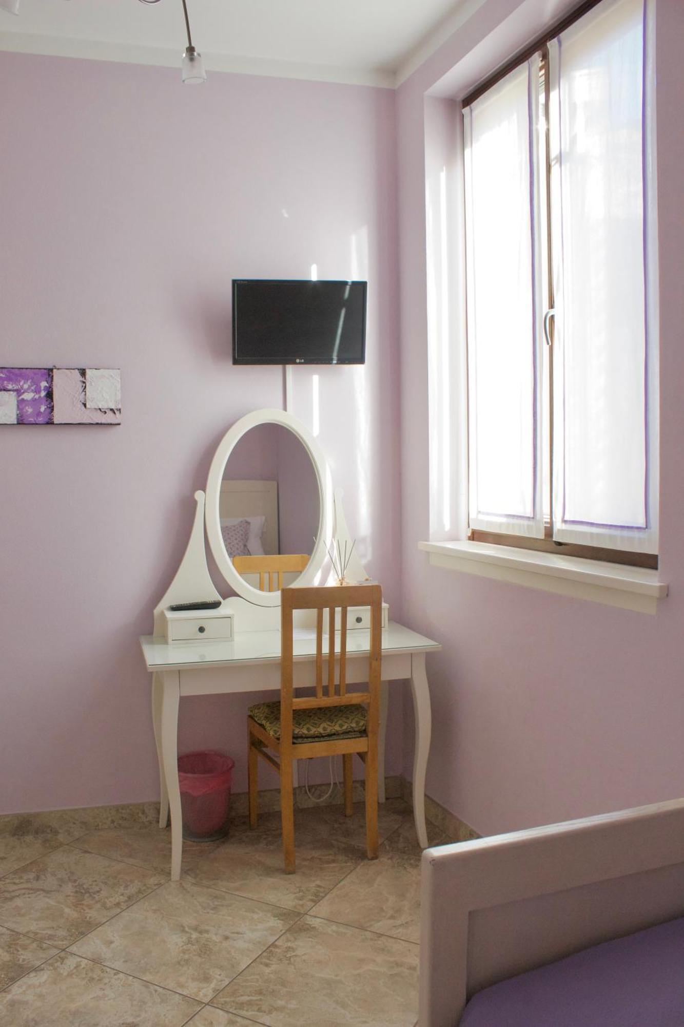 Double or Twin Room Bathroom