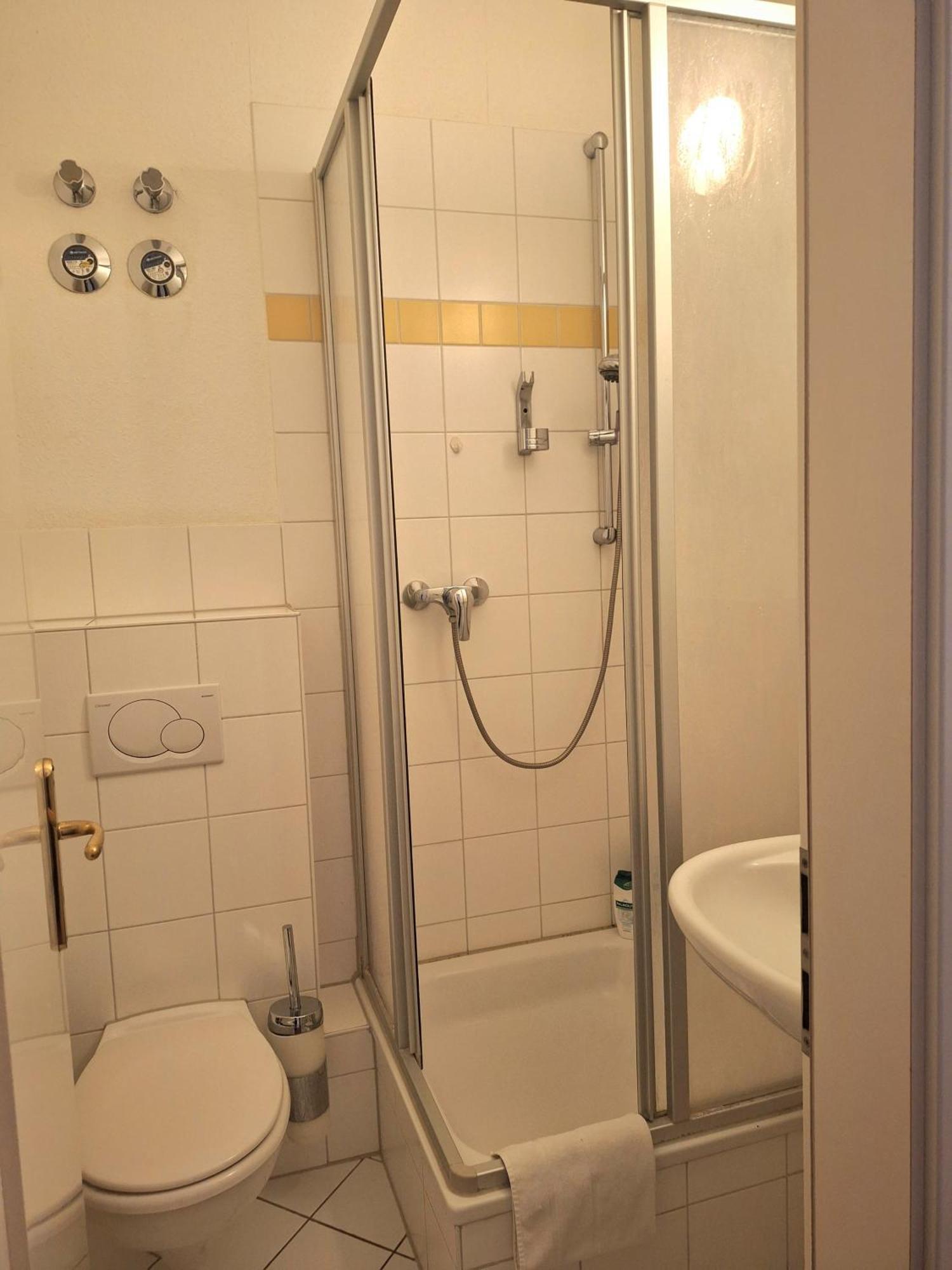 Quadruple Room,1649011074:JPEG