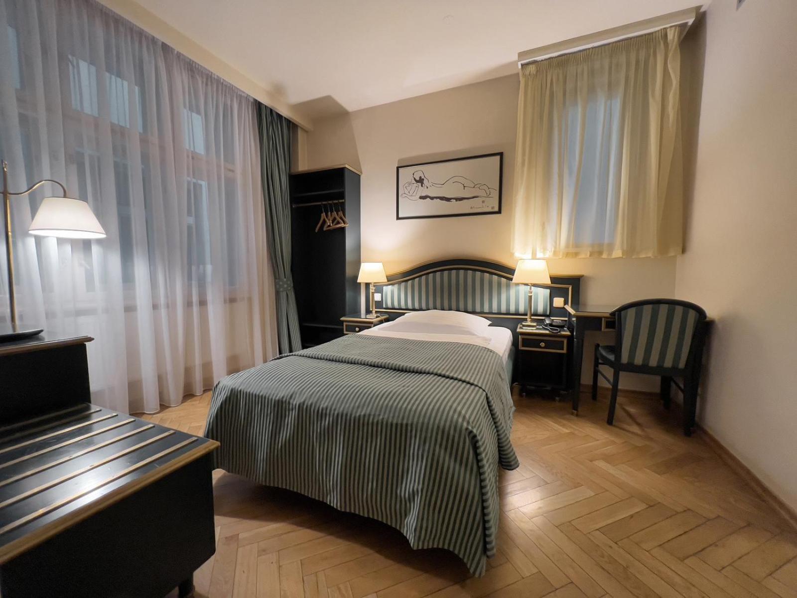 Single Room