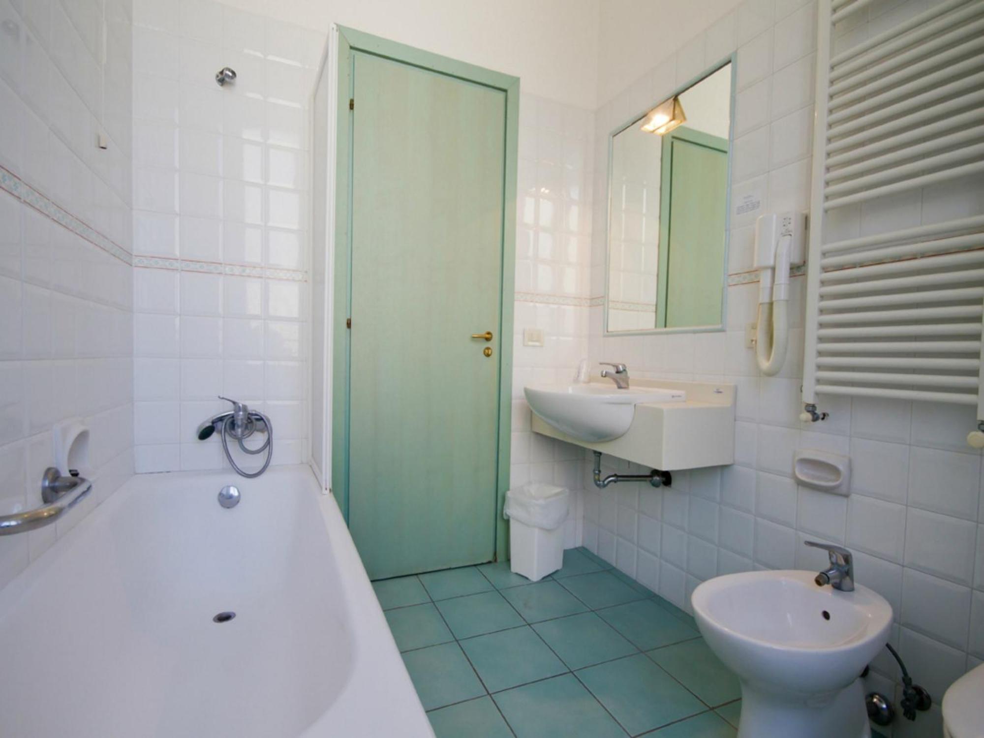 Doppelzimmer mit Balkon und Meerblick