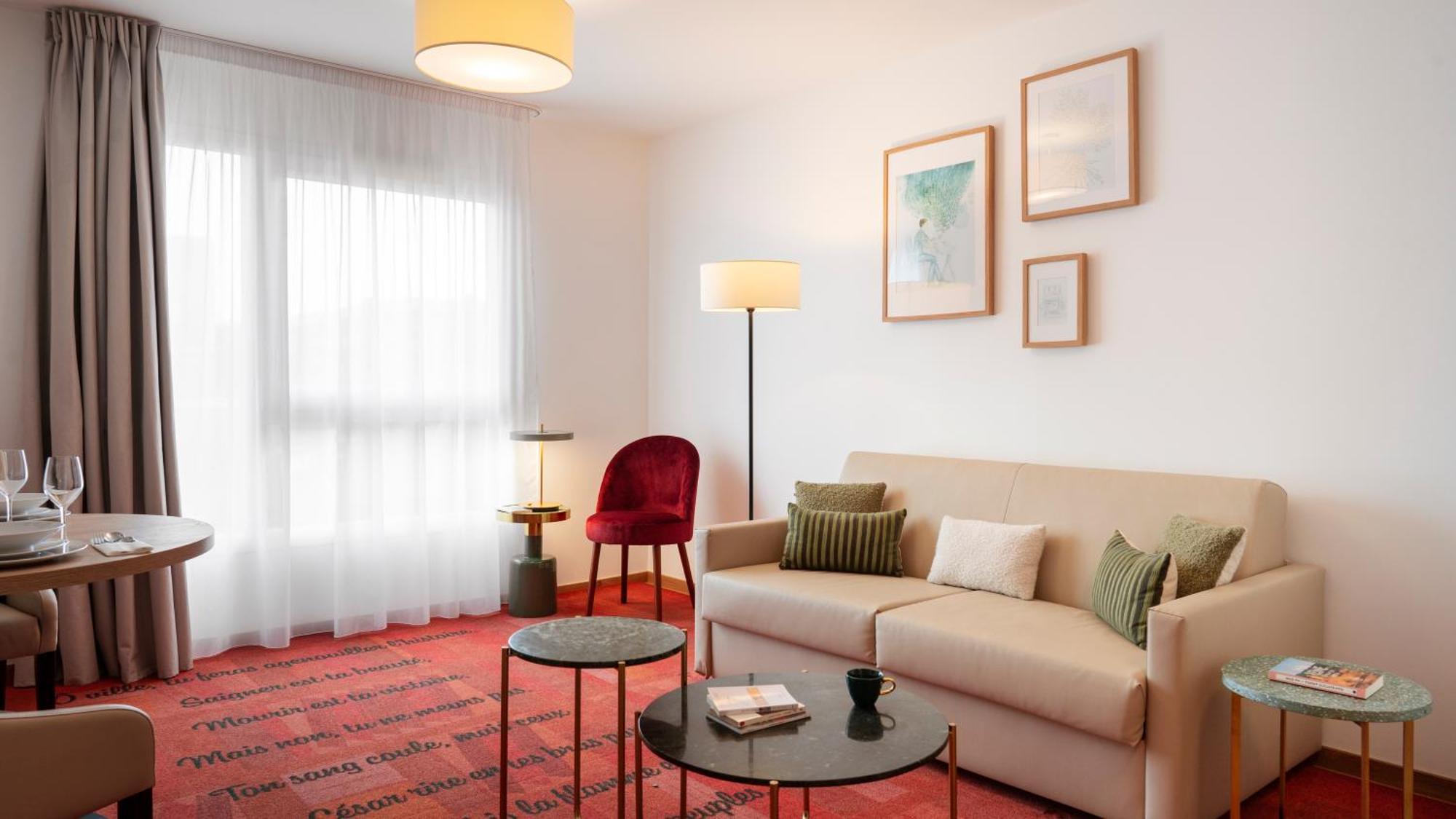 One-Bedroom Apartment