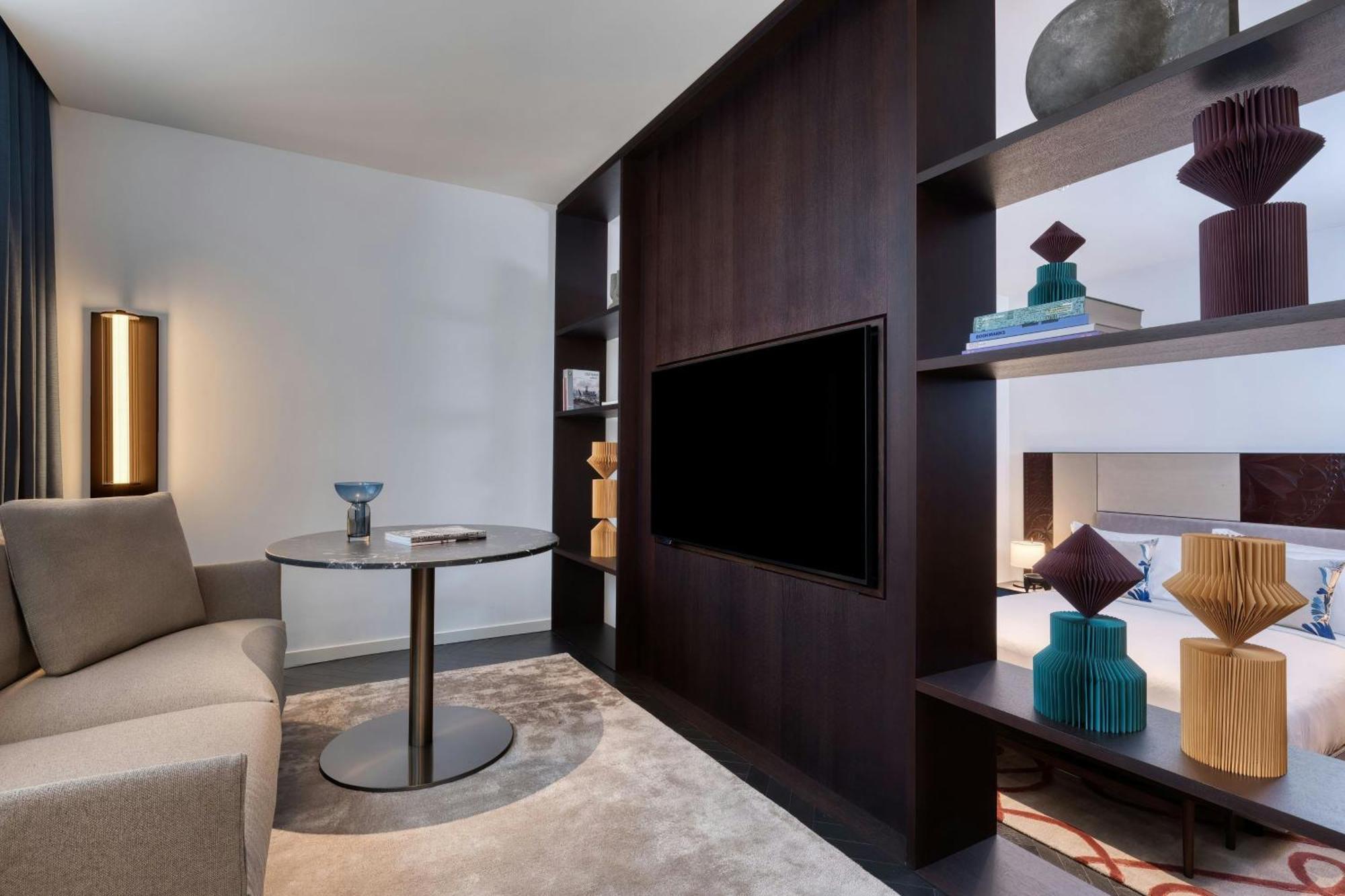 One-Bedroom Contemporary Junior King Suite,1643283096:JPEG