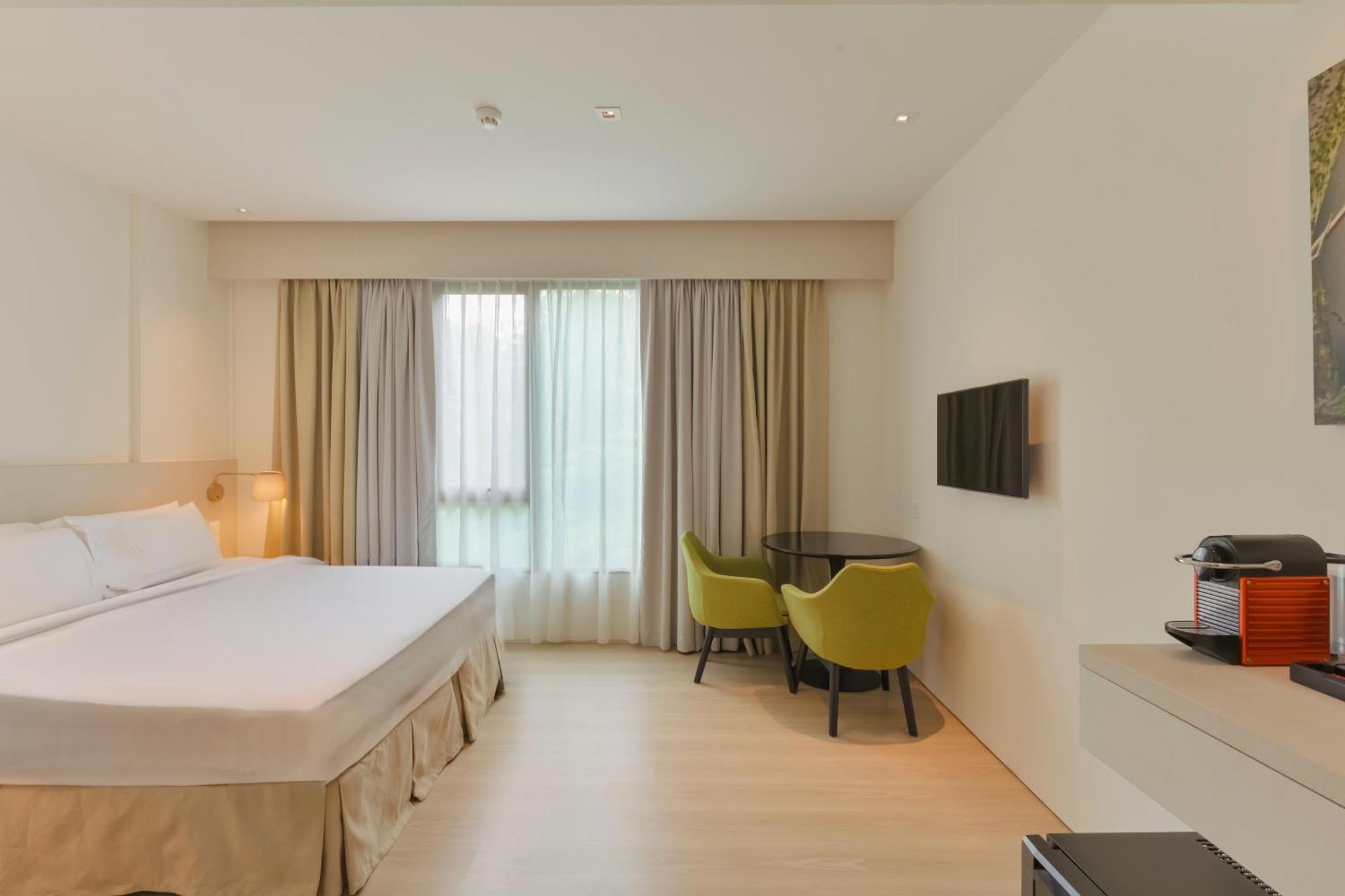 Standard King Room