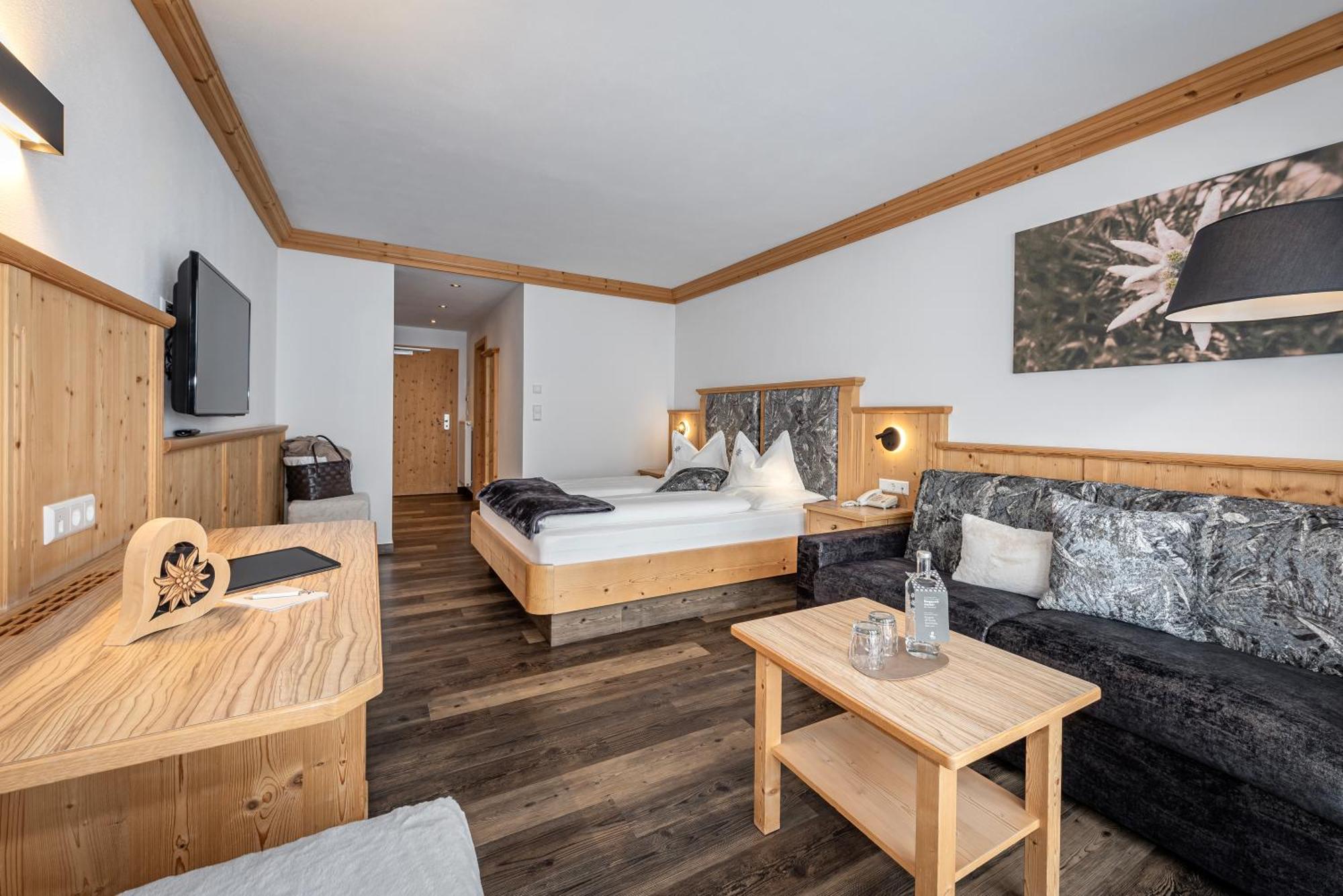 Comfort Double Room Mountain View