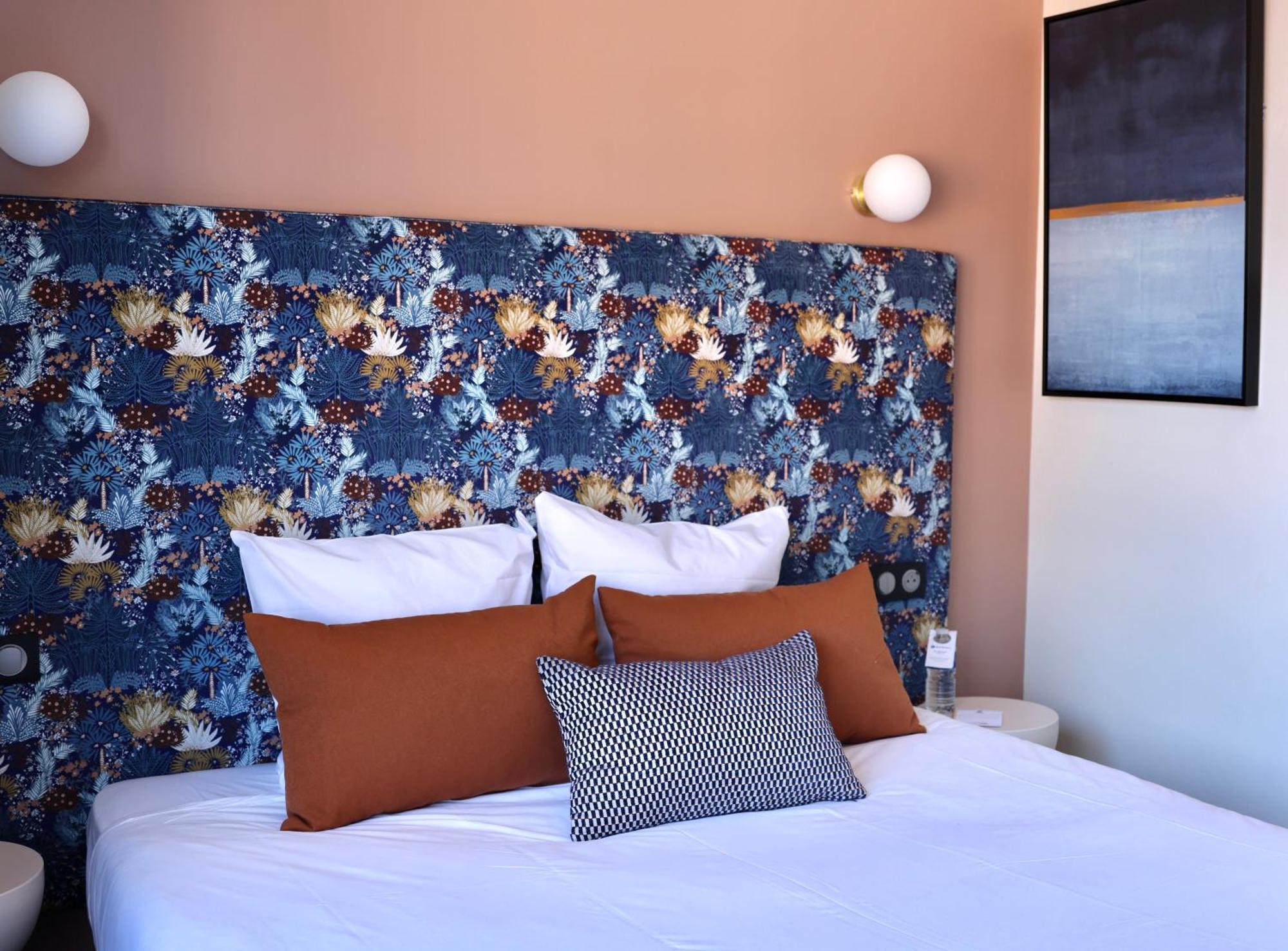 Comfort Kamer met Queensize Bed en Extra Eenpersoonsbed