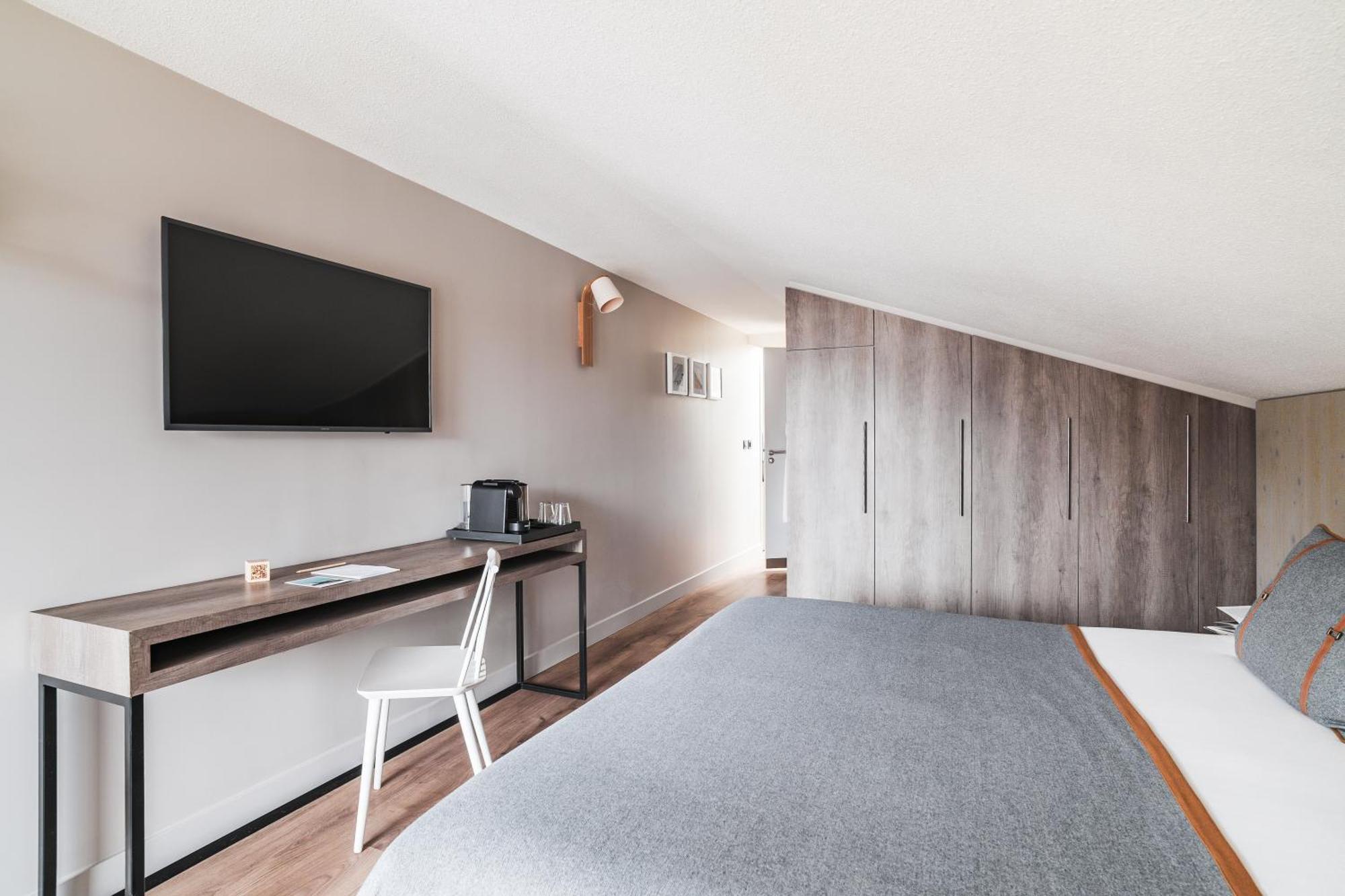 Double or Twin Room Attic