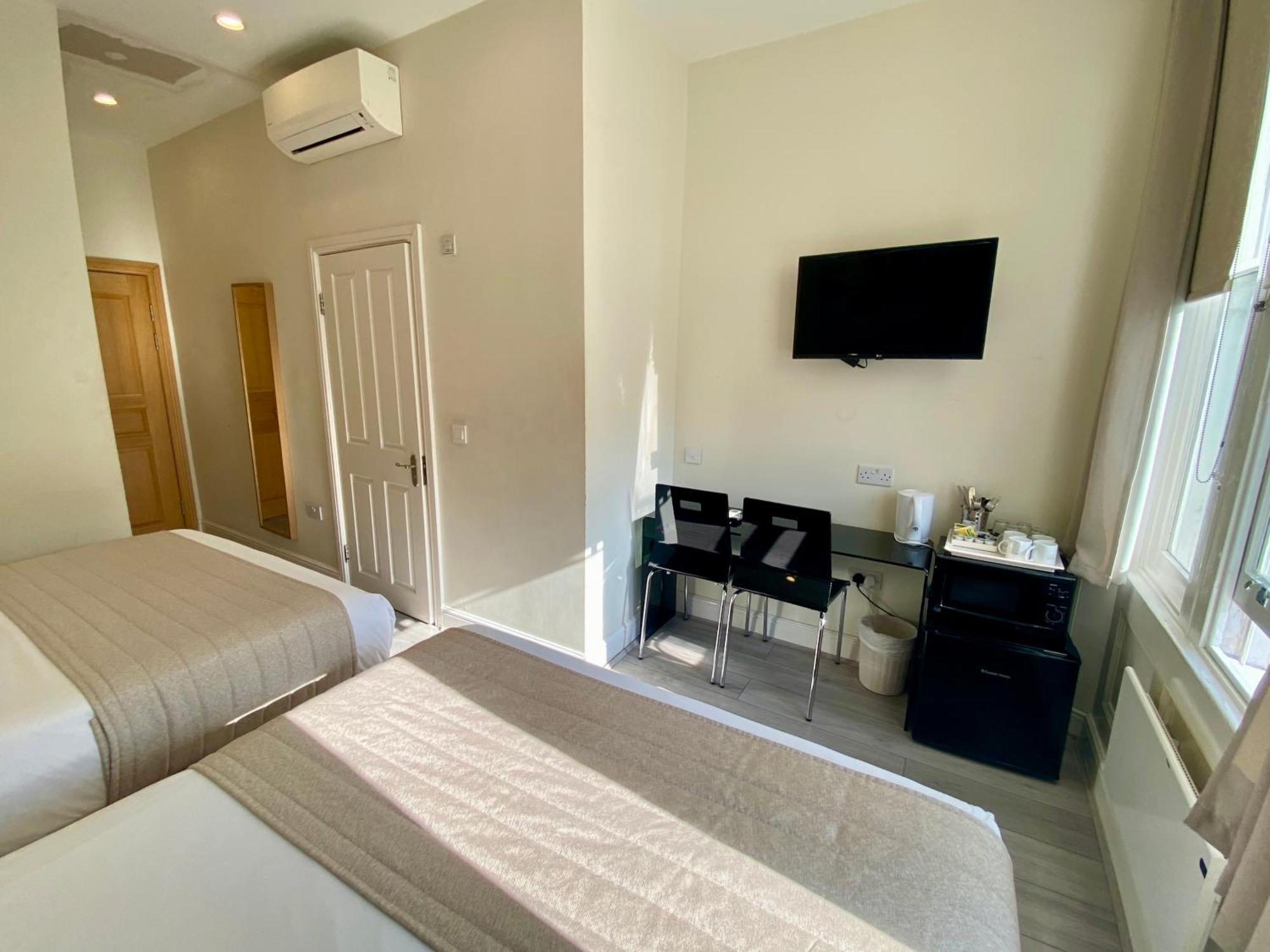 Family Room 2 Double Beds