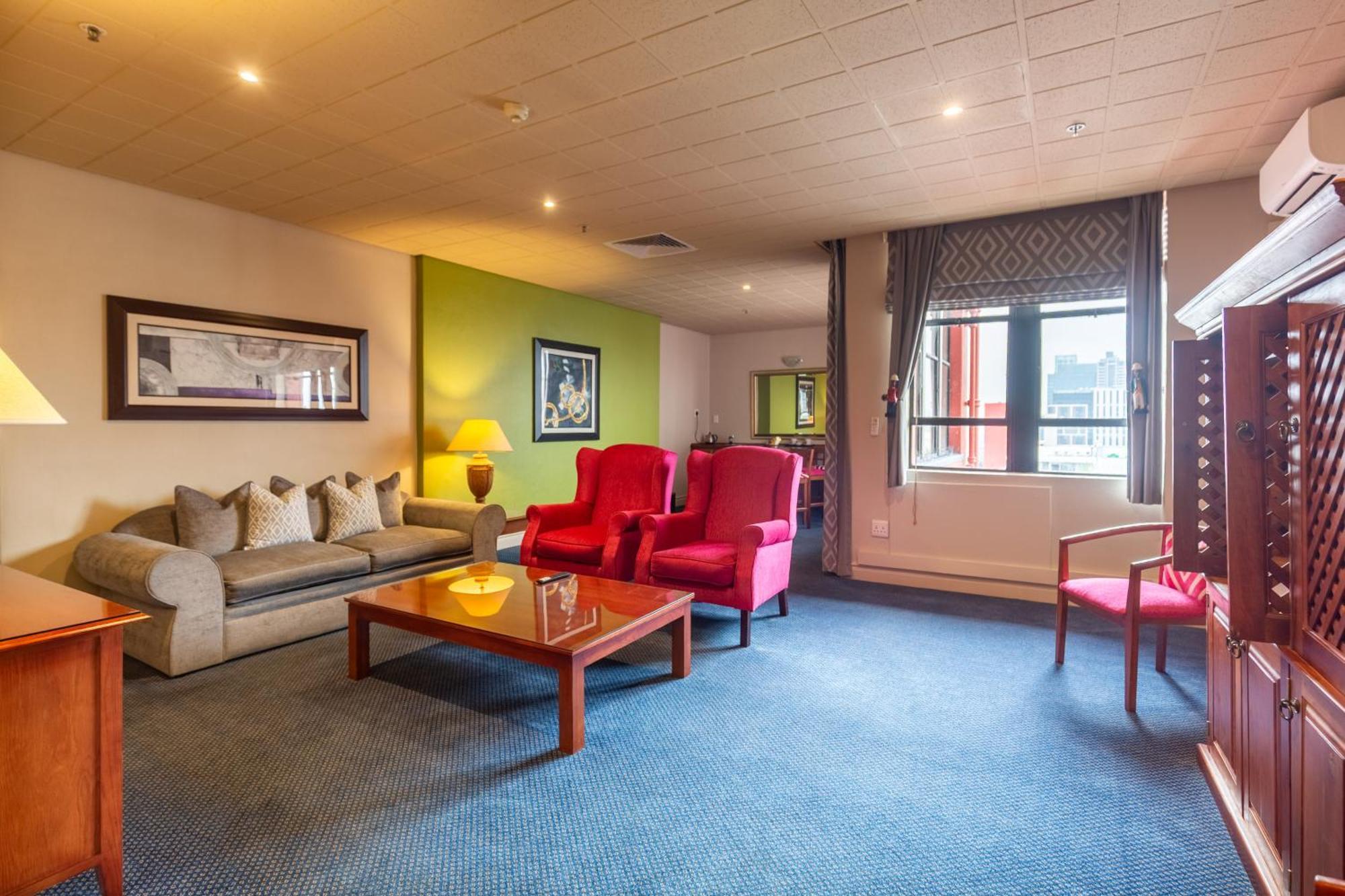 Deluxe Suite
