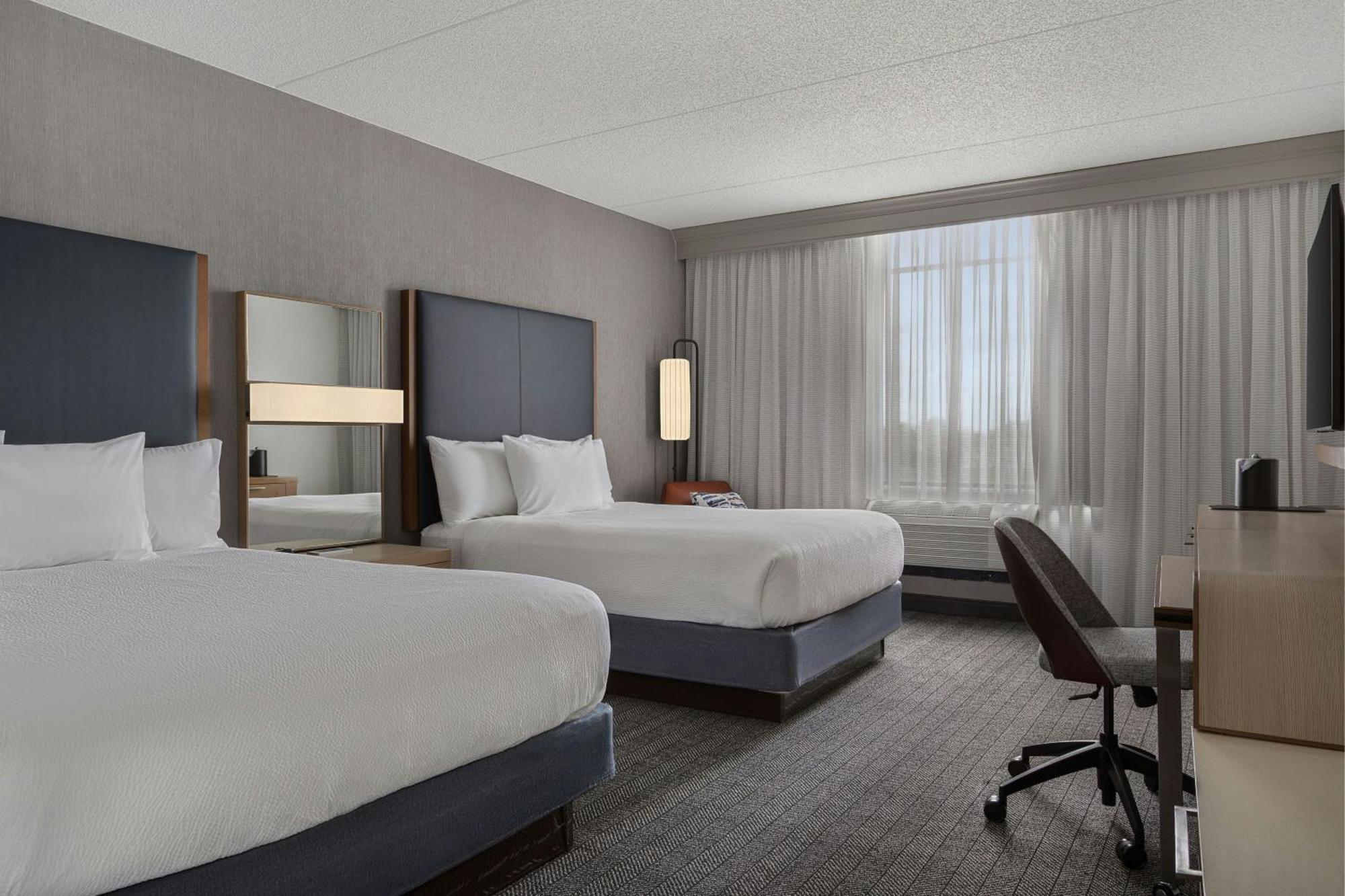 Queen Room with Two Queen Beds - Hearing Accessible,1672574005:JPEG