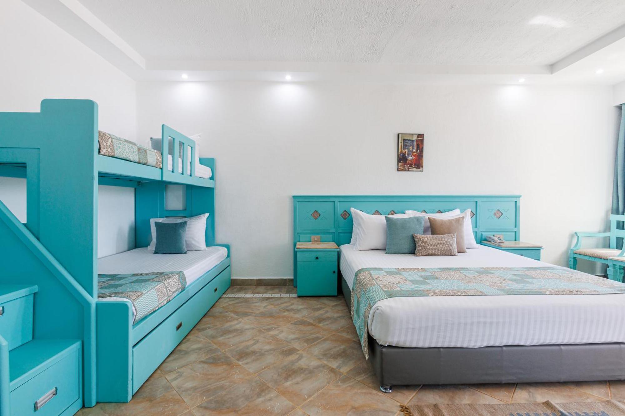 Family Room Bunk bed