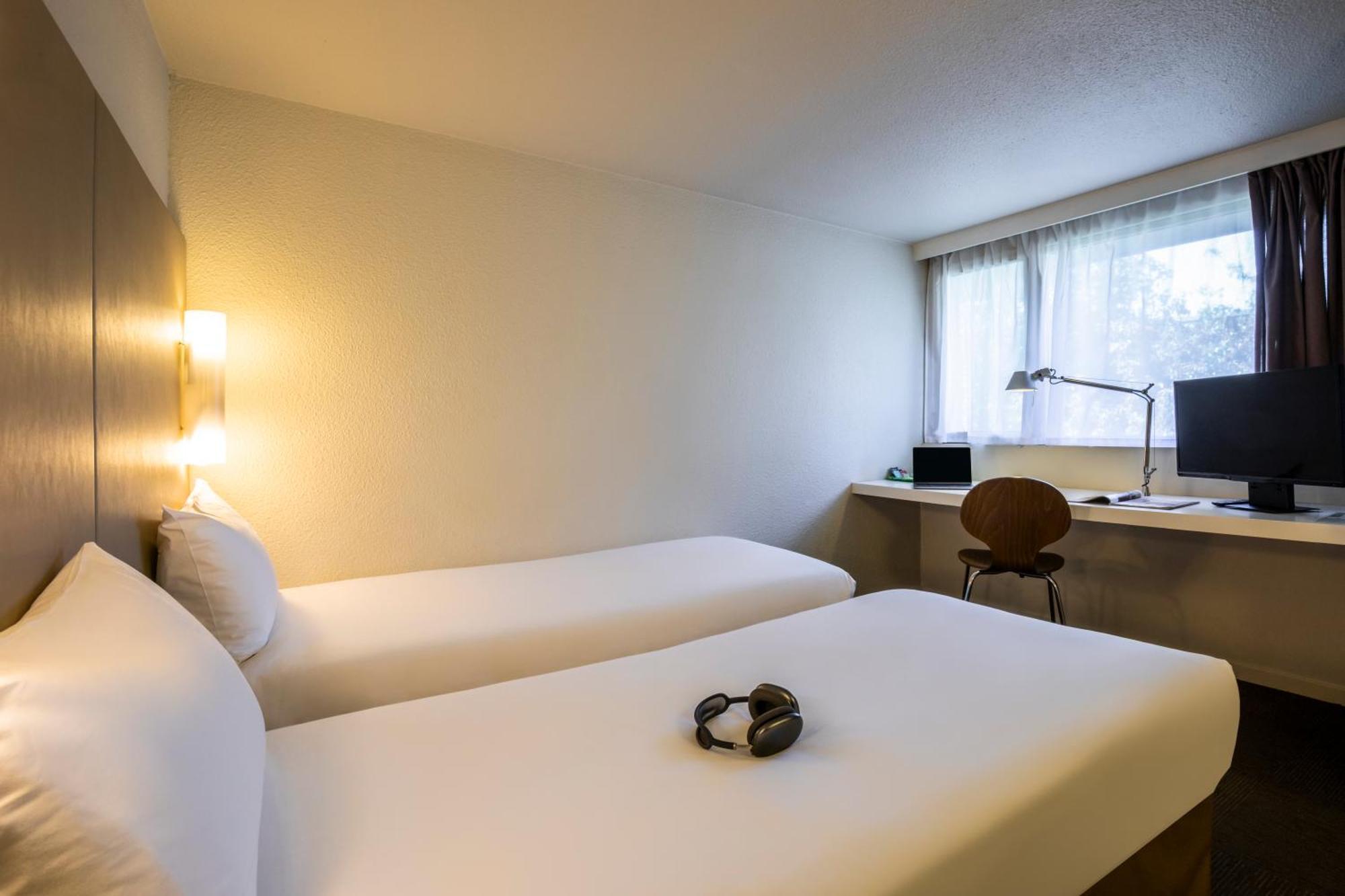 Standard Twin Room,1681713460:JPEG