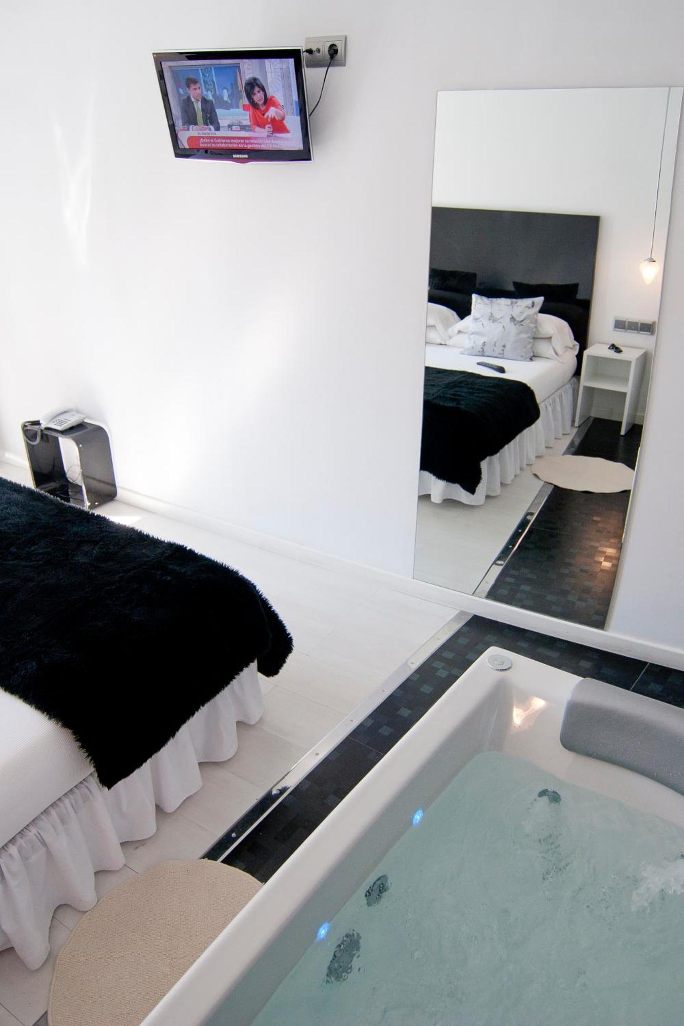 Double Room Spa Bath