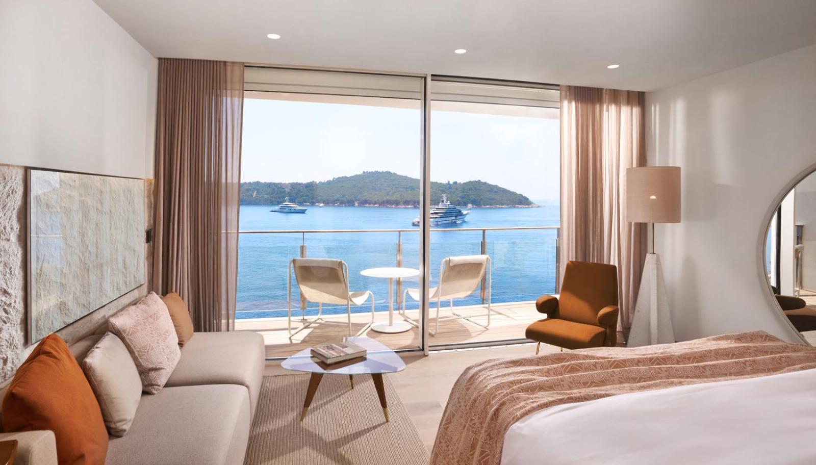 Deluxe Grand Sea View Room