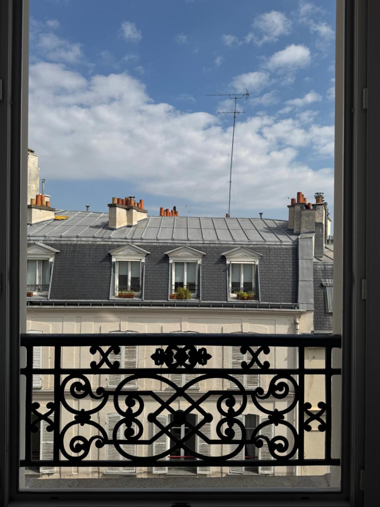 Triple Room,1697780405:JPEG