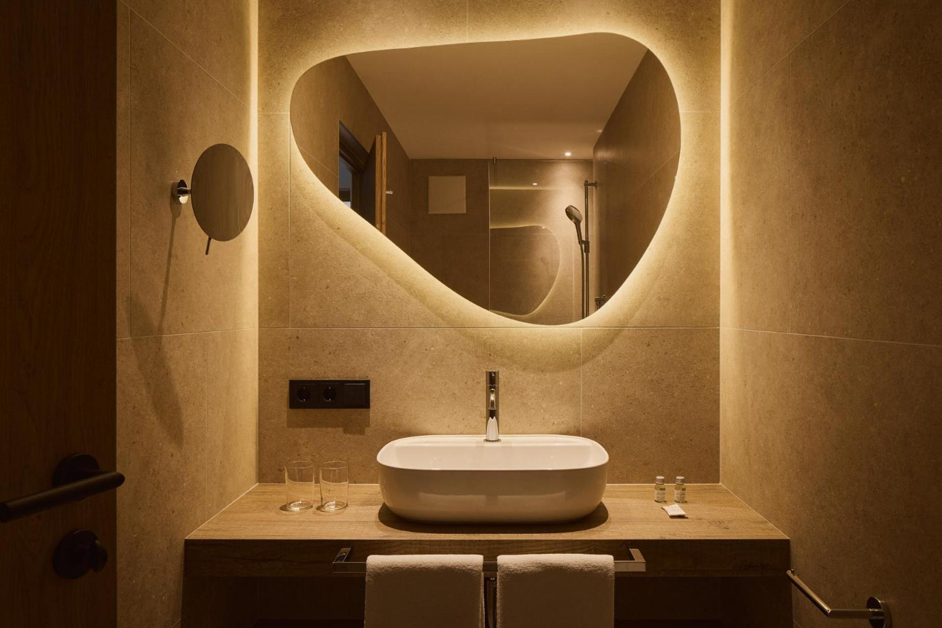 Basic Double Room