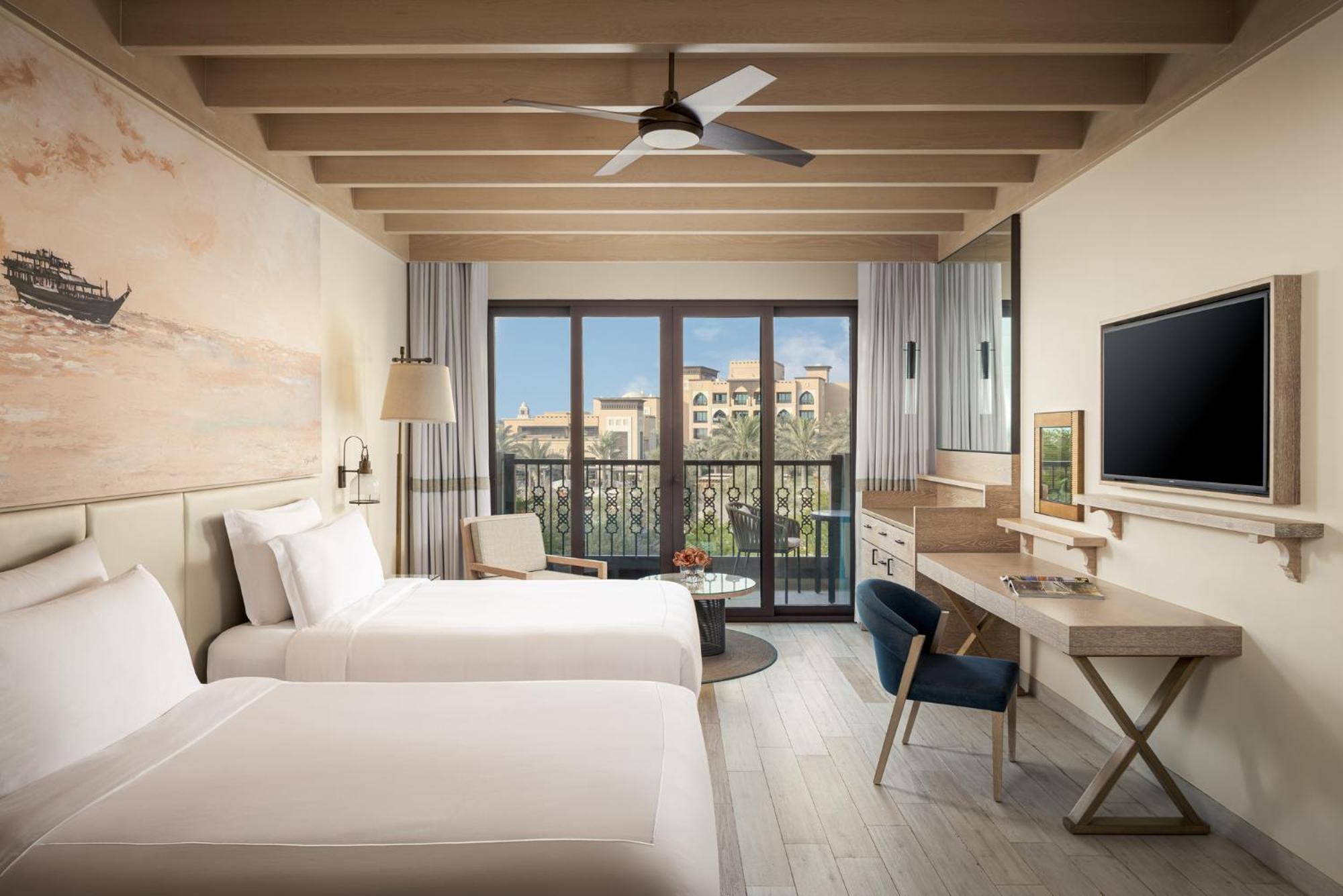 Guest Room with Balcony - Twin