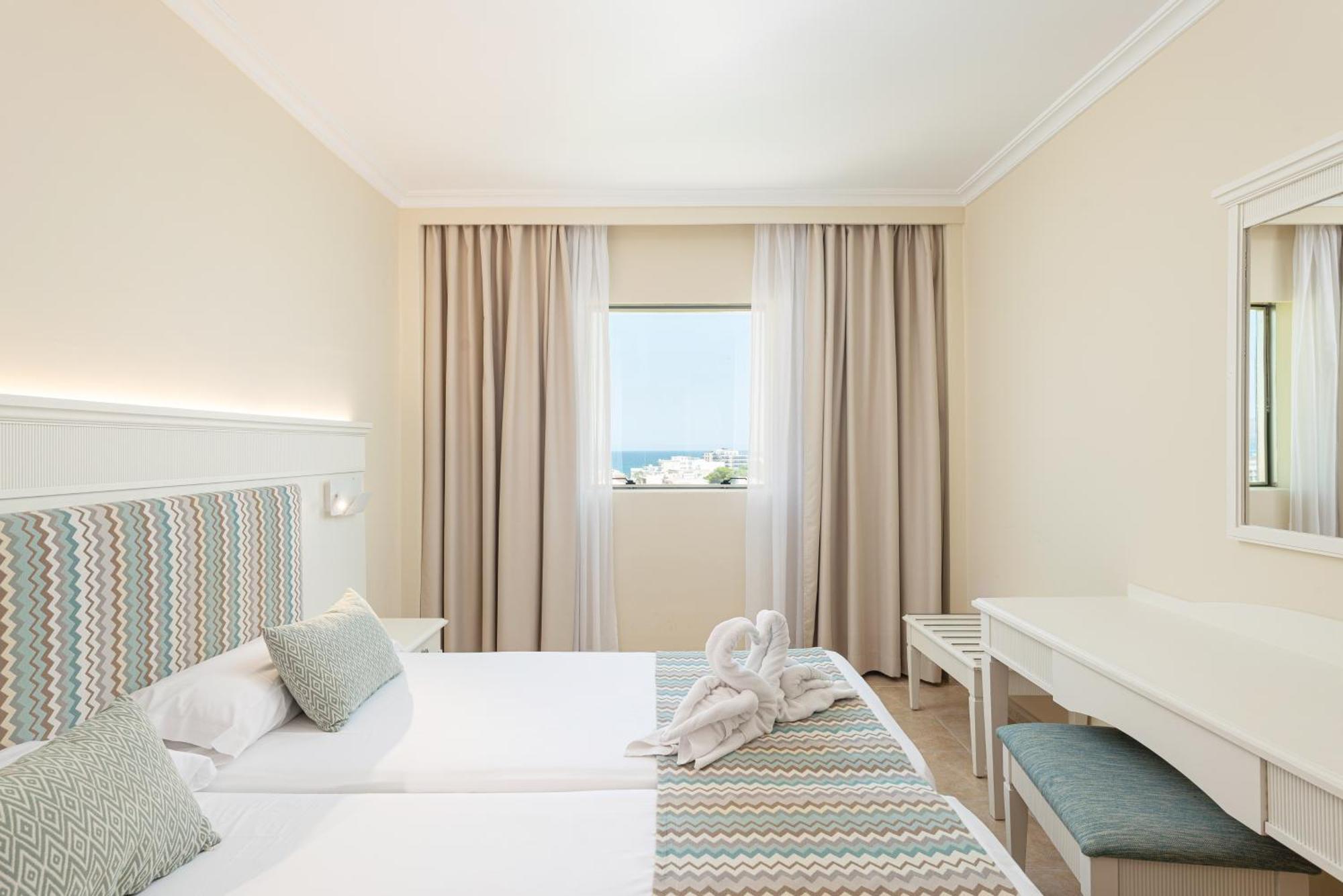 Two-Bedroom Apartment,1699325218:JPEG