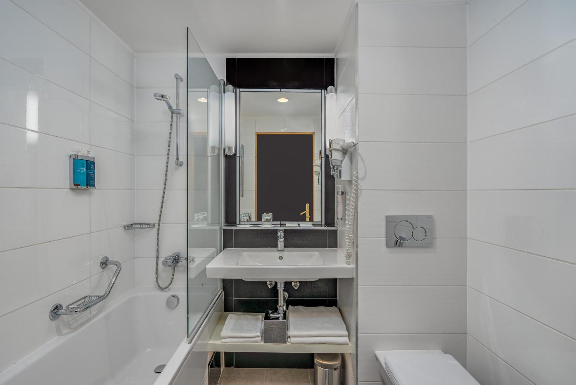 Deluxe Double Room Wellness Fitness Access,1596009213:JPEG