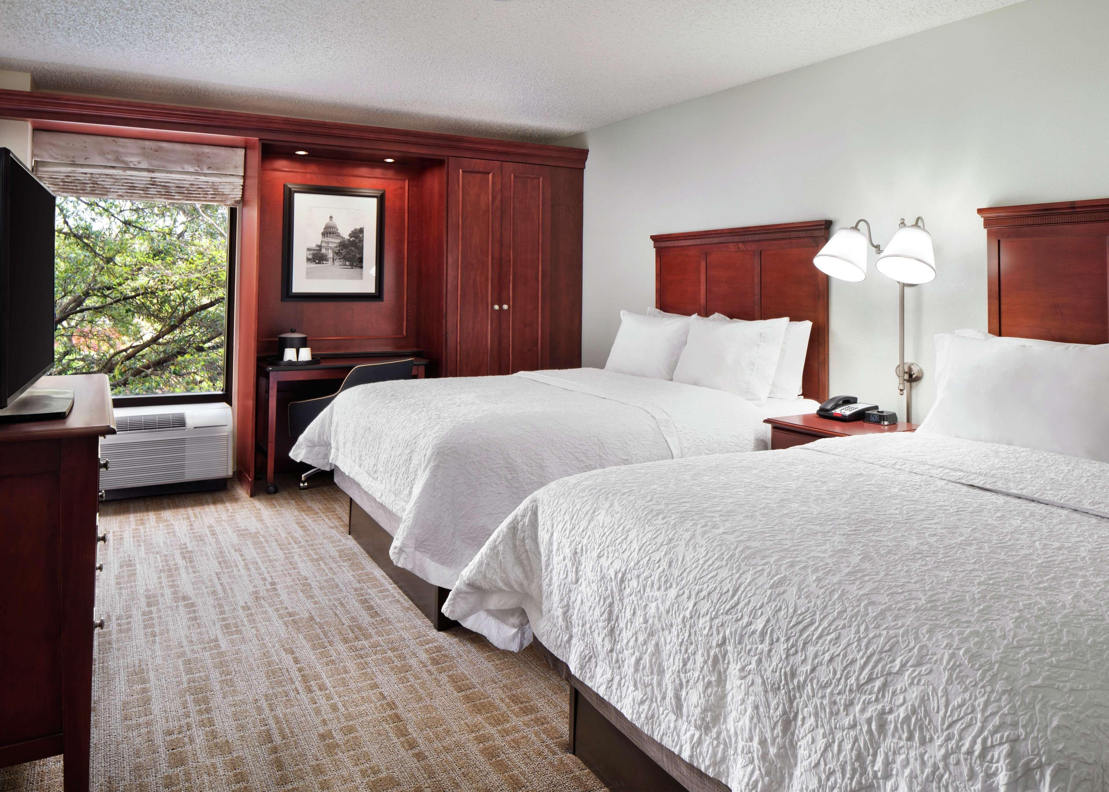 Queen Room Two Queen Beds Non-Smoking